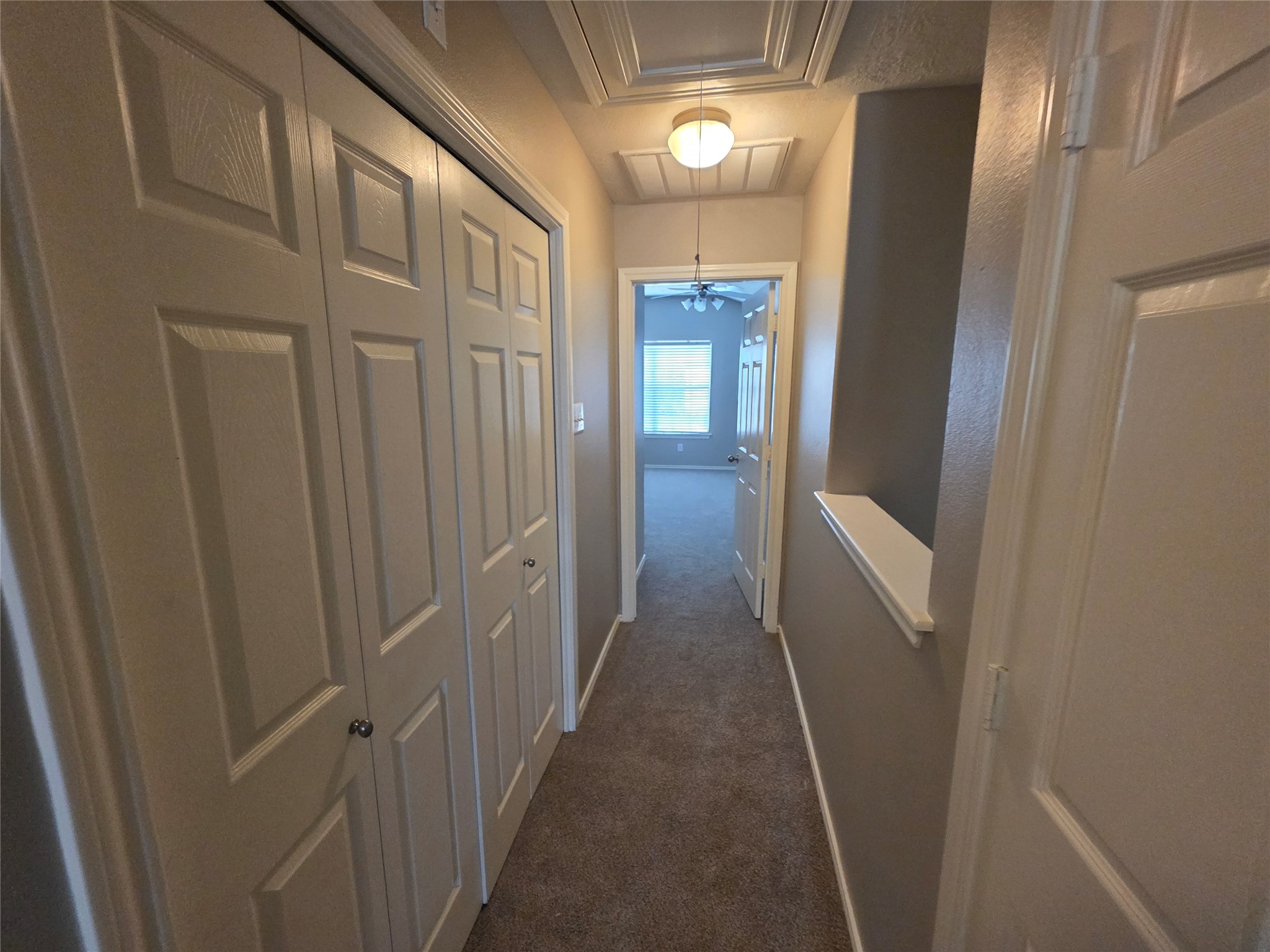 94 N Burberry Park Circle N Property Photo 13