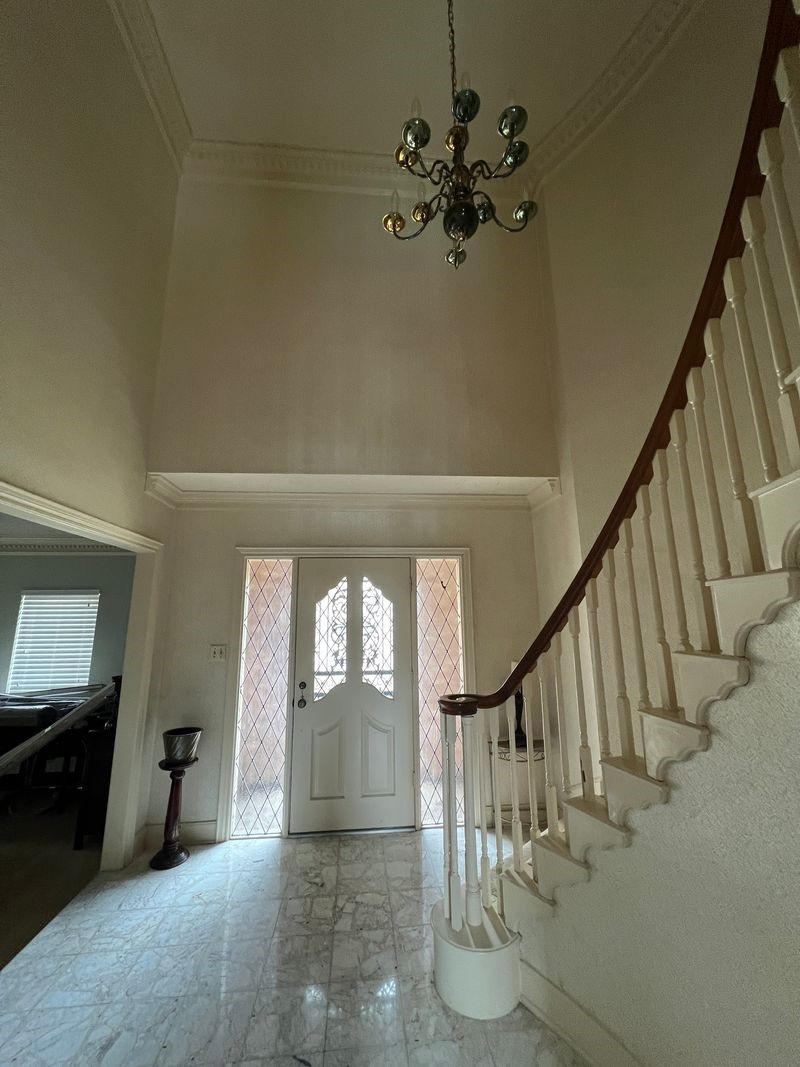 16702 Mandeville Court Property Photo 3