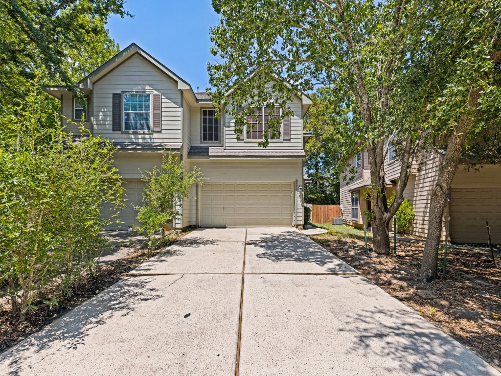 151 N Burberry Park Circle Property Photo 1