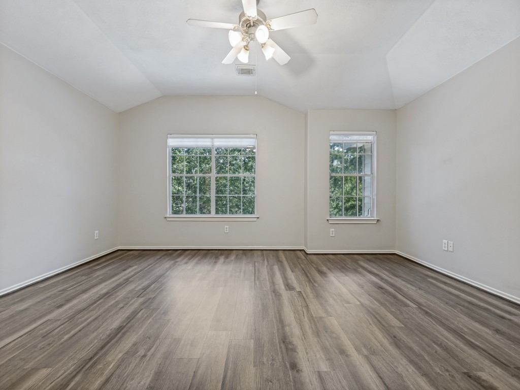 151 N Burberry Park Circle Property Photo 7