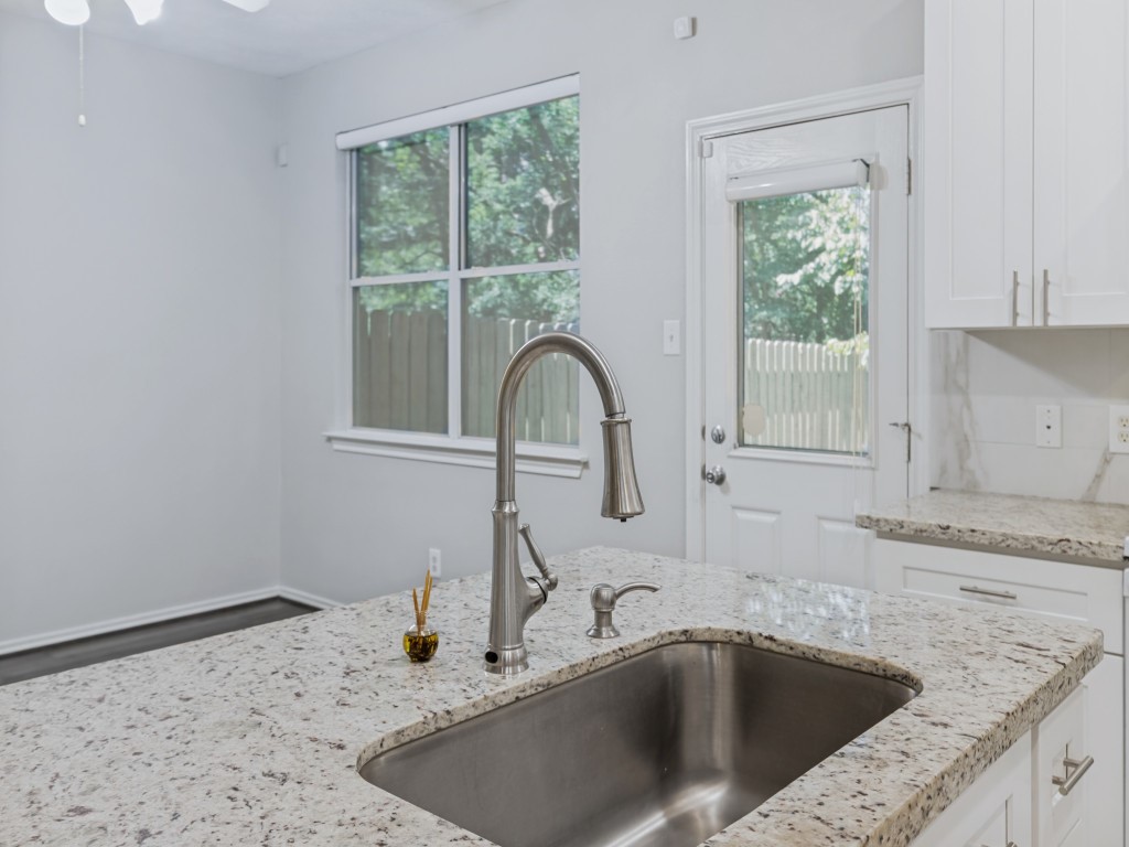 151 N Burberry Park Circle Property Photo 13