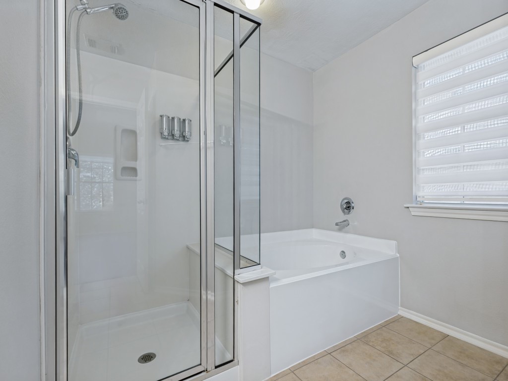 151 N Burberry Park Circle Property Photo 18