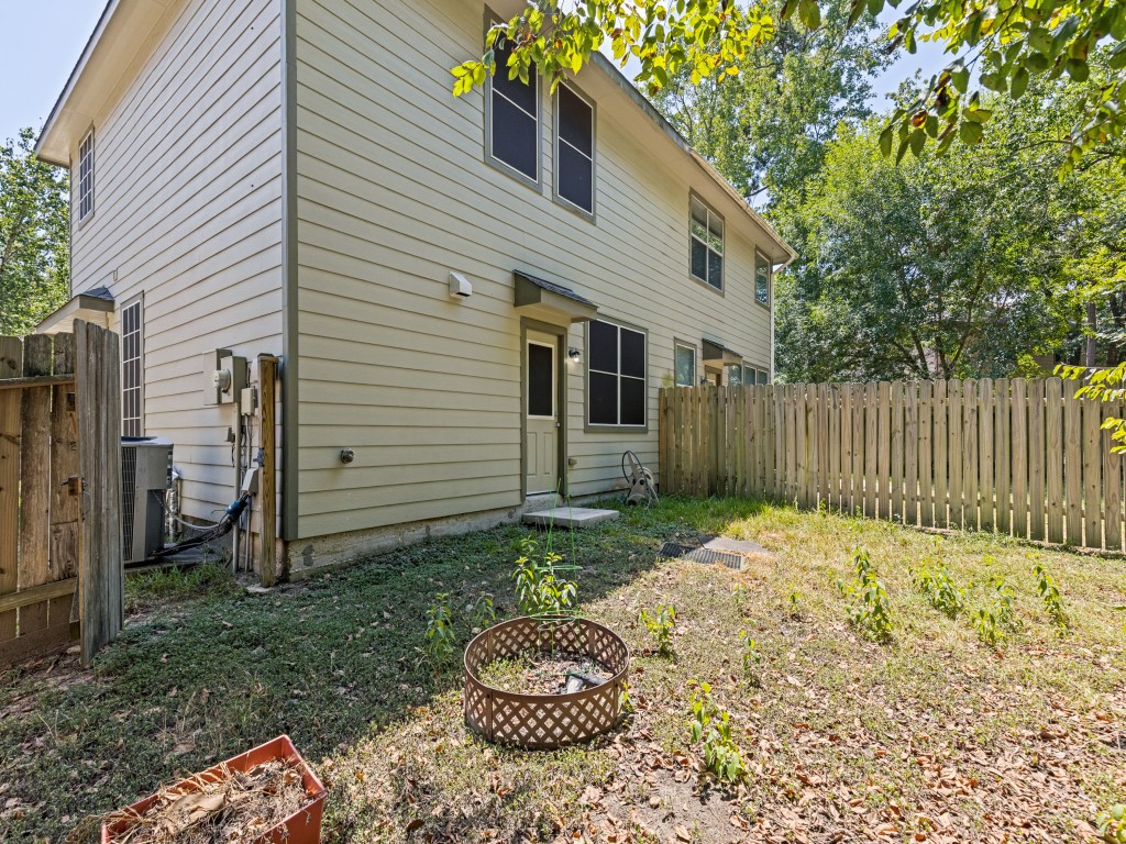 151 N Burberry Park Circle Property Photo 25