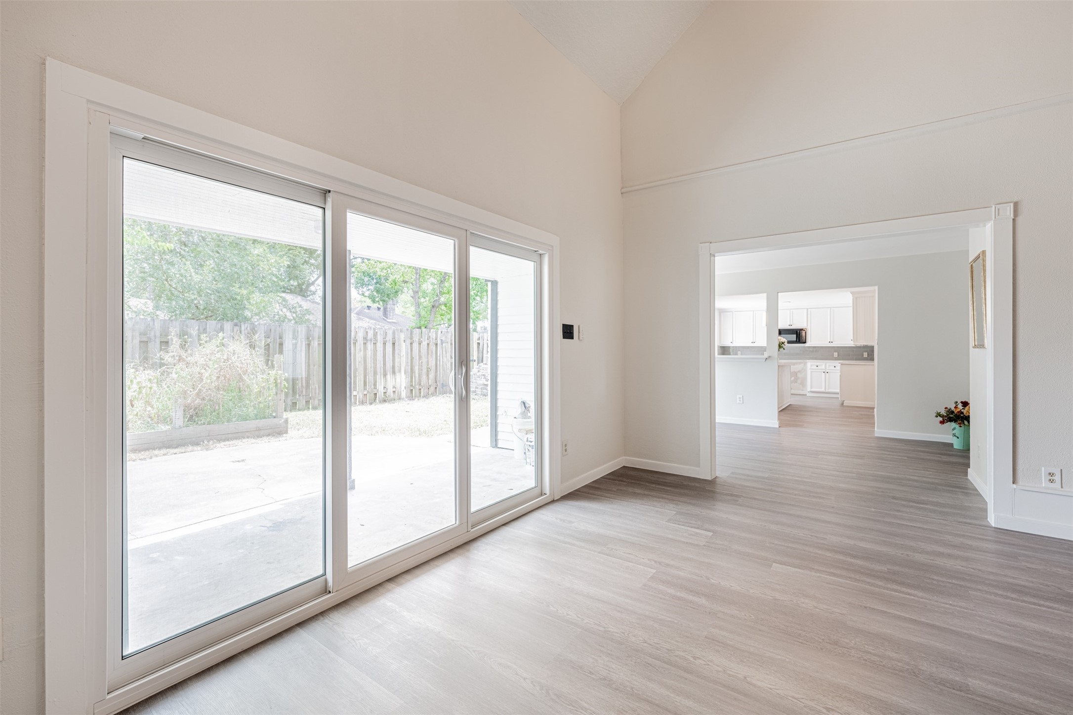 6215 Portal Drive Property Photo 10