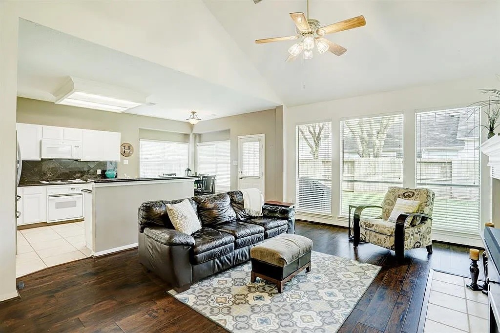635 Presley Way Property Photo 19