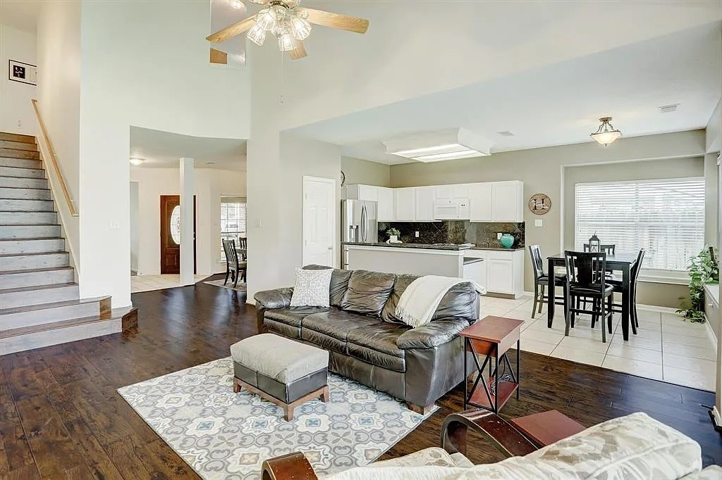 635 Presley Way Property Photo 23