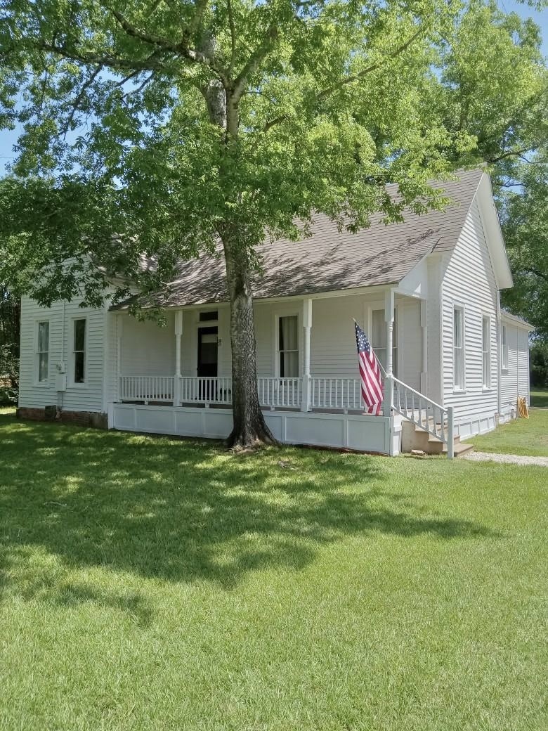 138 S Grace Street Property Photo 1