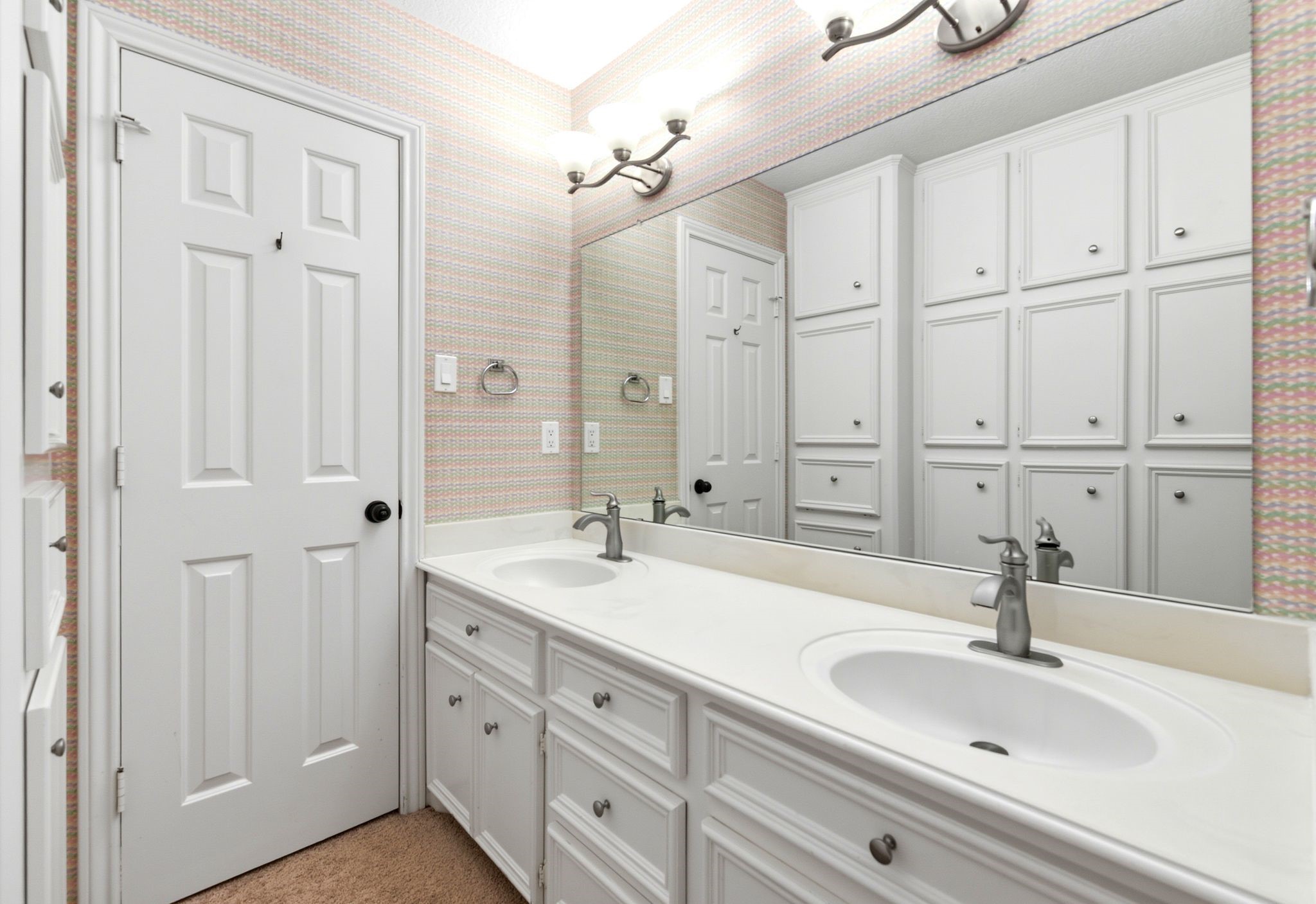 5626 Spring Lodge Drive Property Photo 32
