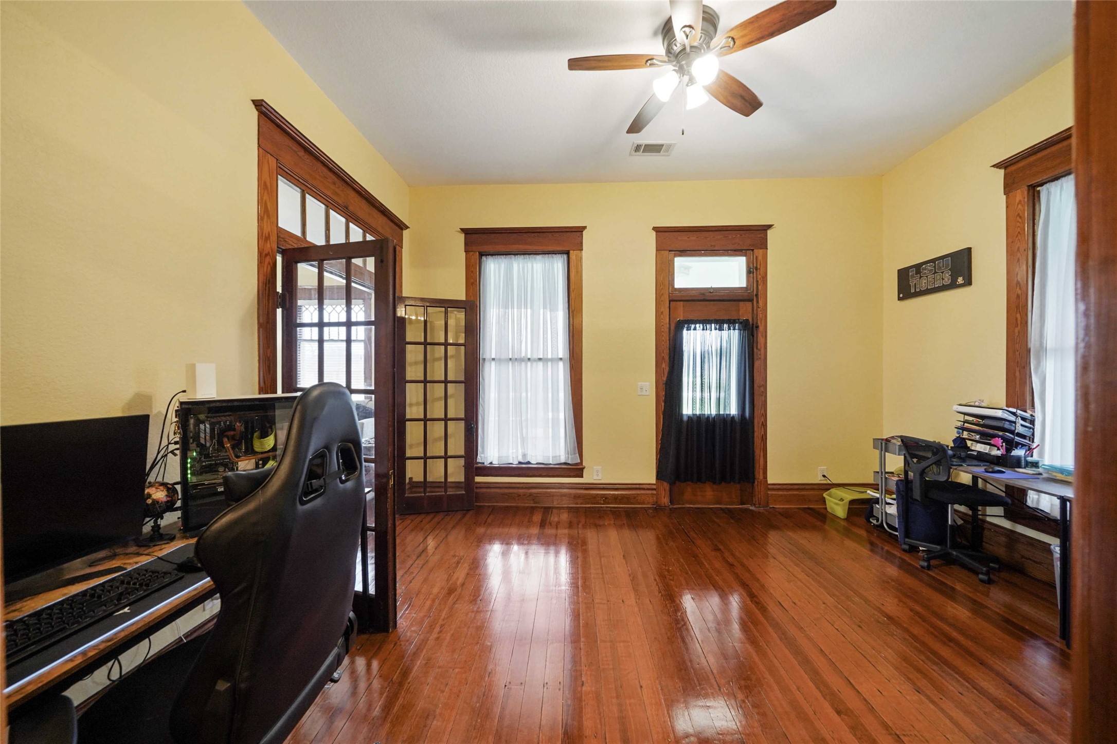 570 Wightman Street Property Photo 4