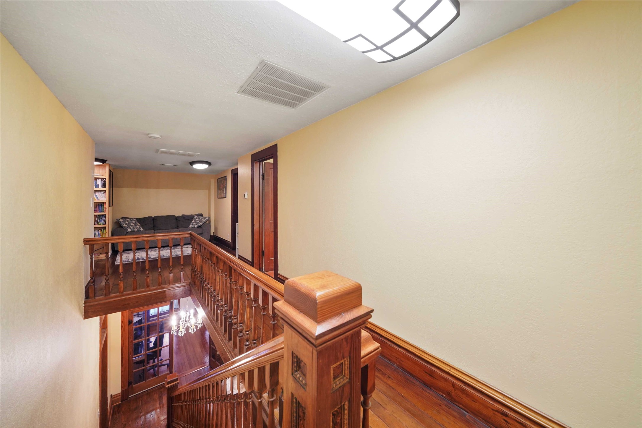 570 Wightman Street Property Photo 25