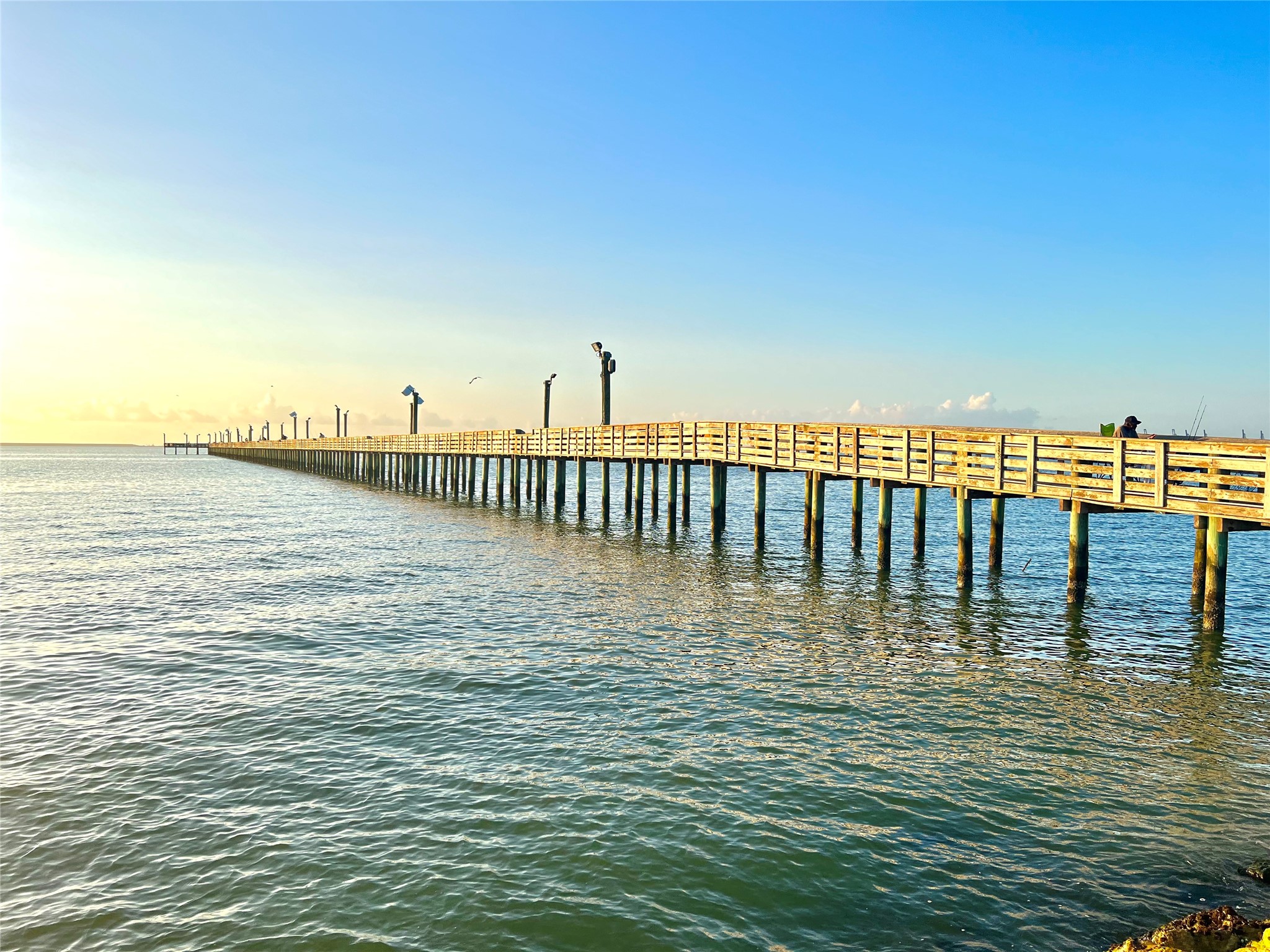 727 N Bayshore Drive Property Photo 4