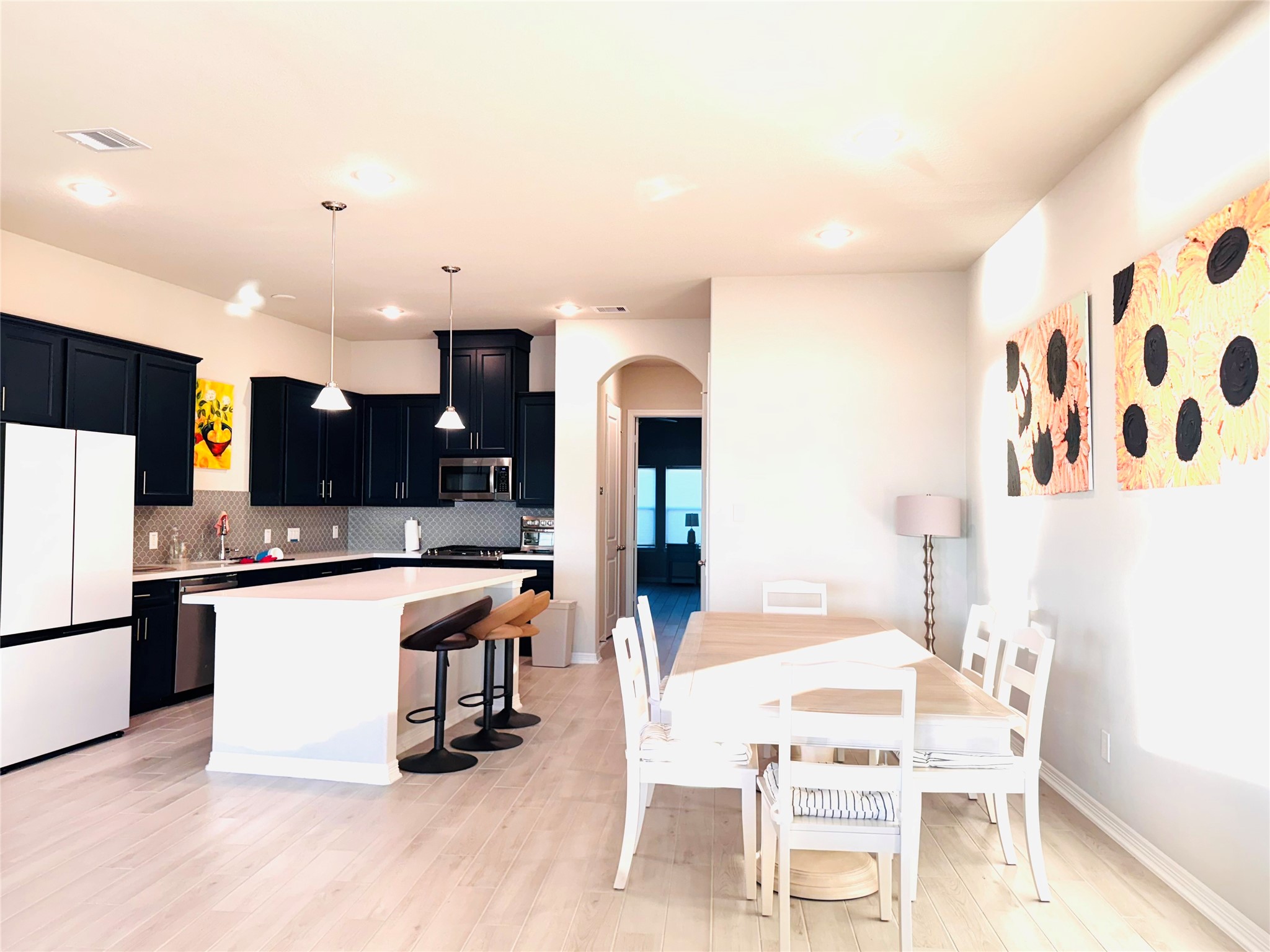 727 N Bayshore Drive Property Photo 13