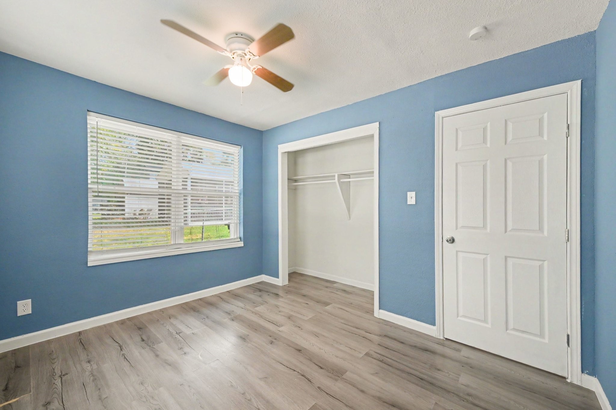 716 Hargest Street B Property Photo 12