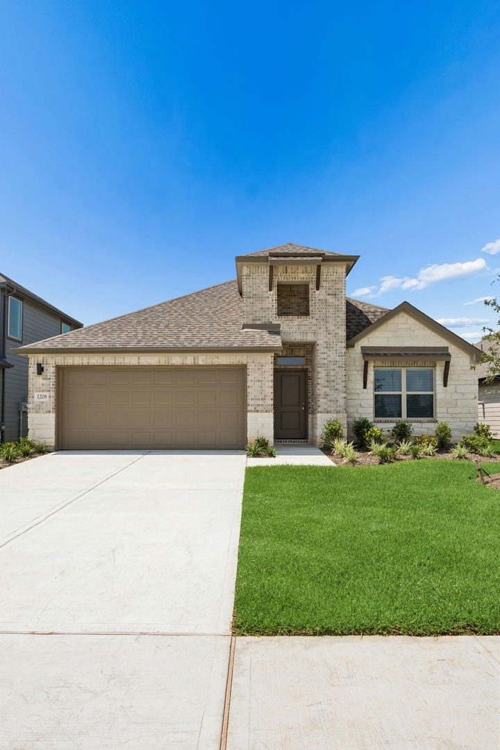 1208 Pavia Fields Drive Property Photo 3