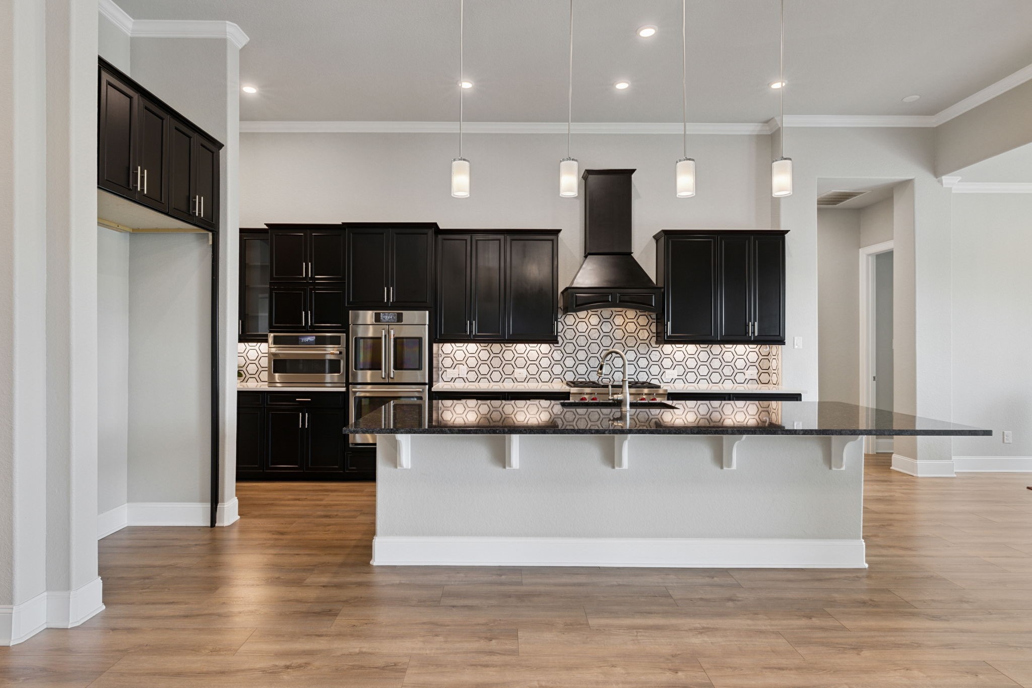 4339 Martin Ridge Drive Property Photo 4