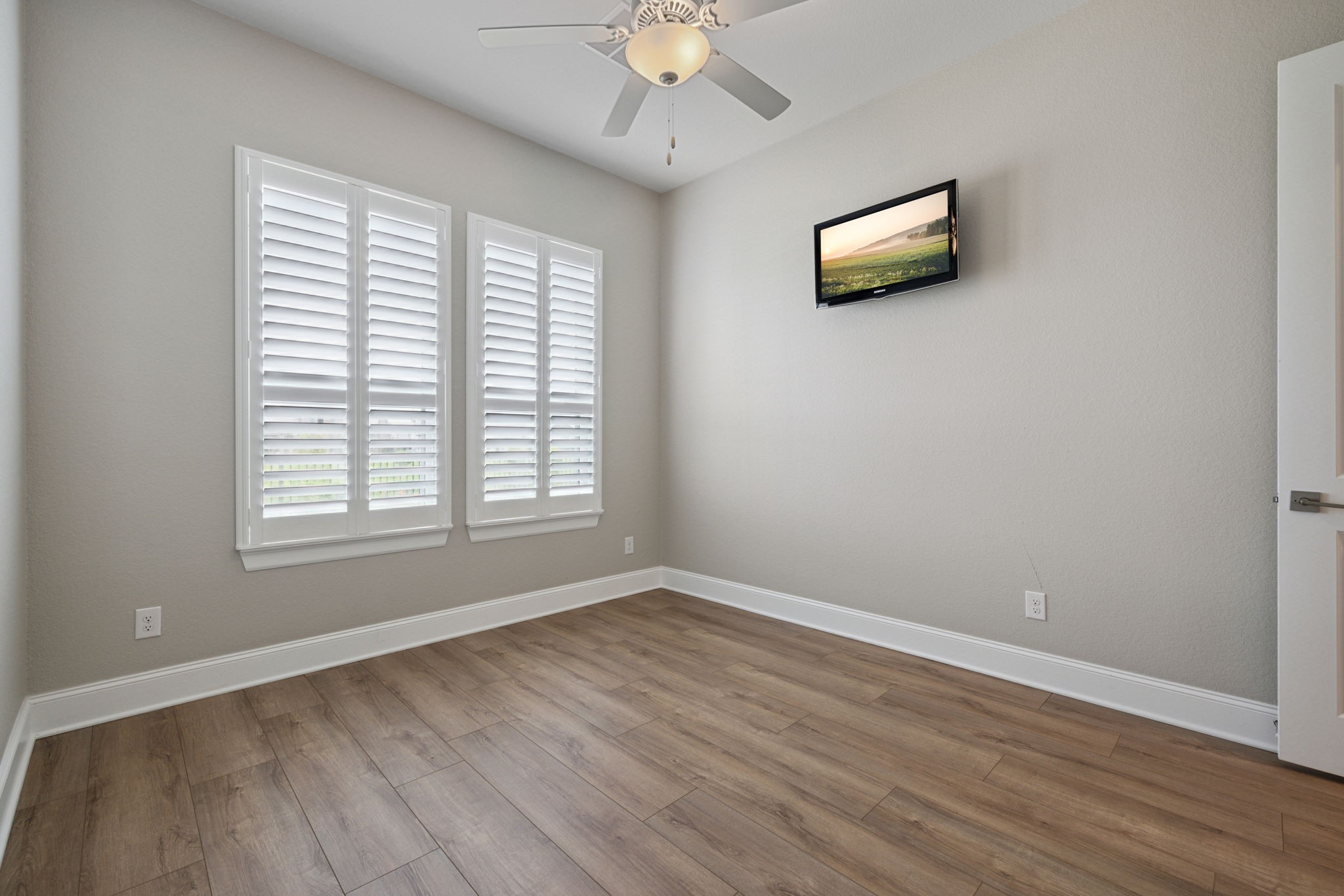 4339 Martin Ridge Drive Property Photo 14