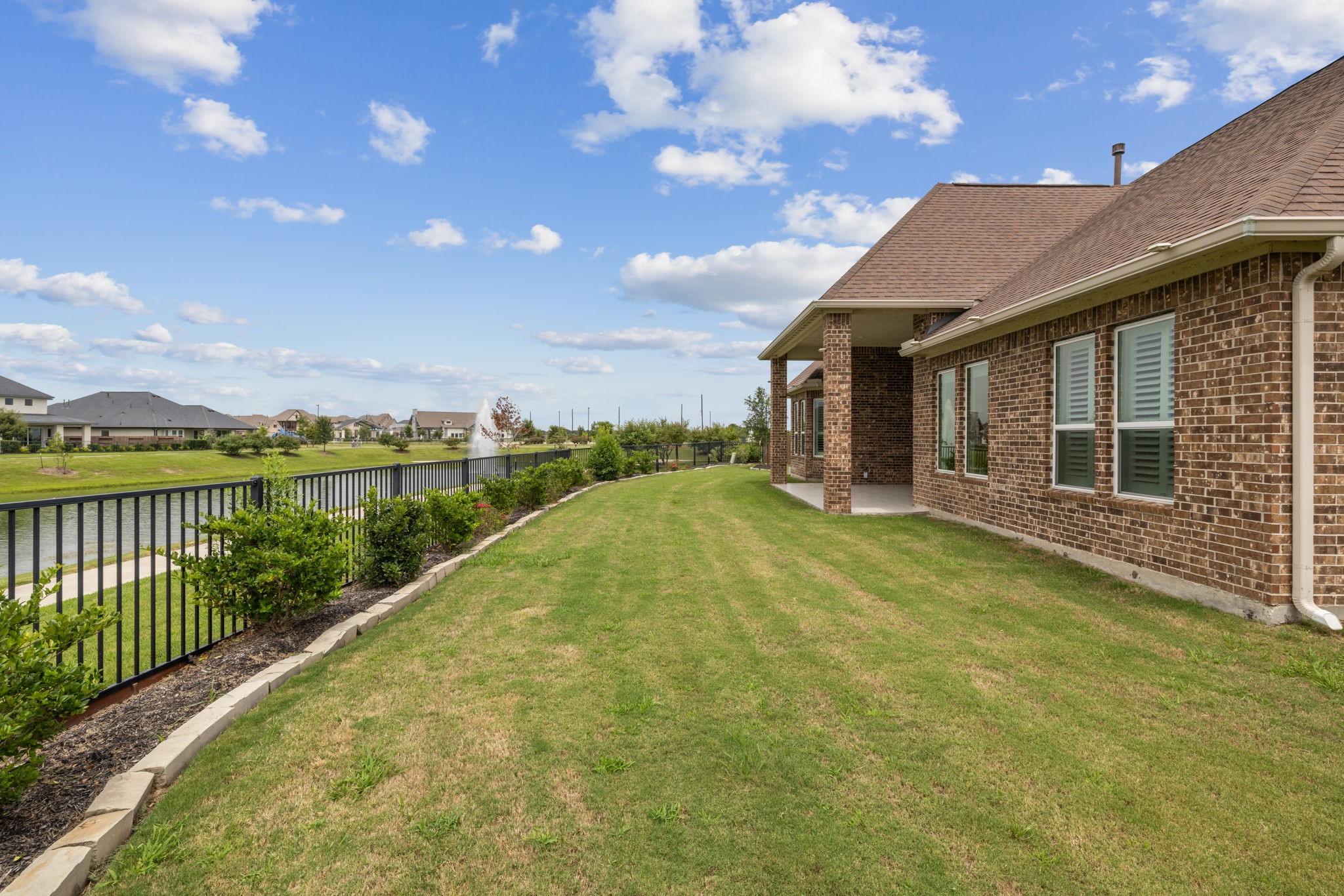 4339 Martin Ridge Drive Property Photo 20