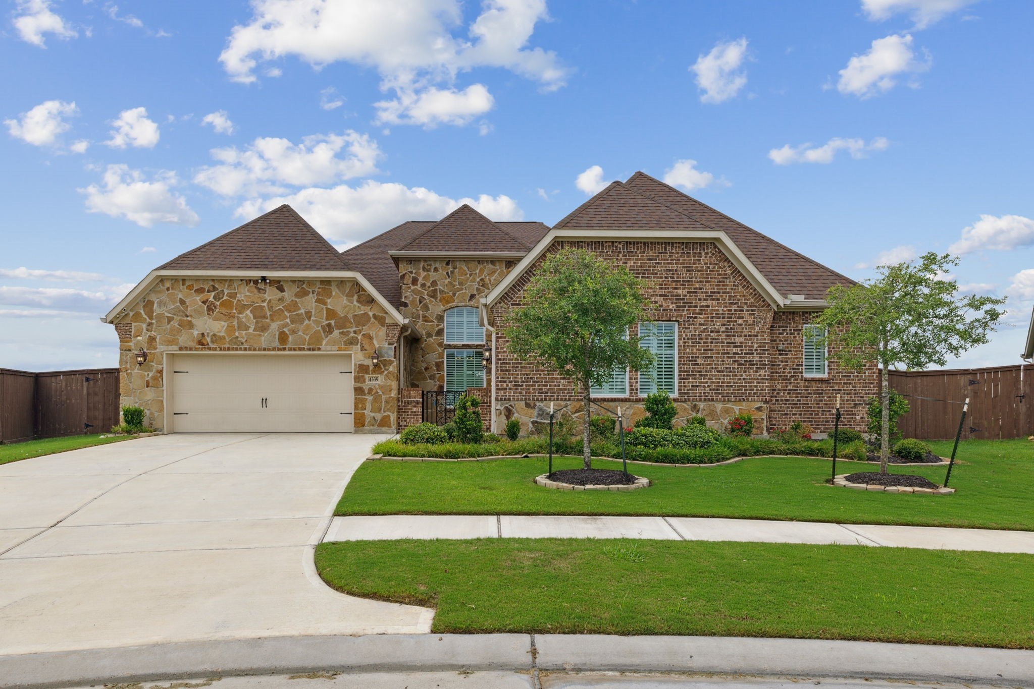 4339 Martin Ridge Drive Property Photo 21