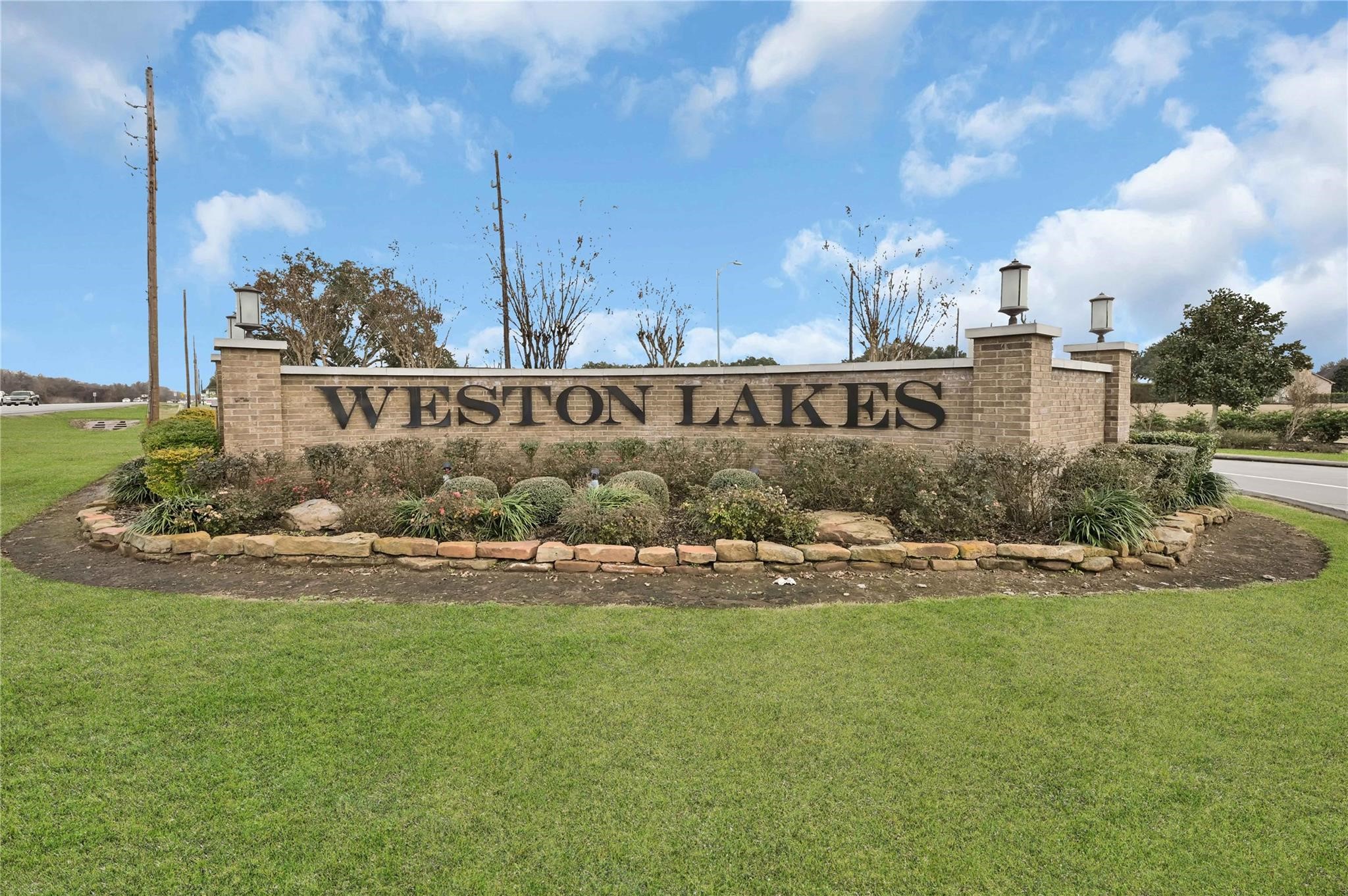 4314 Wickby Street Property Photo 5