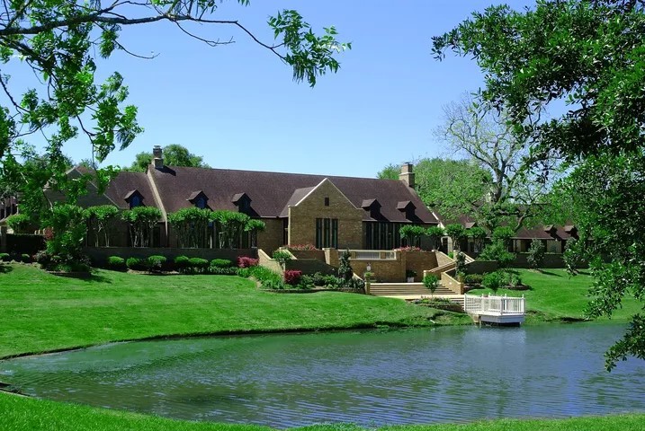 4314 Wickby Street Property Photo 6