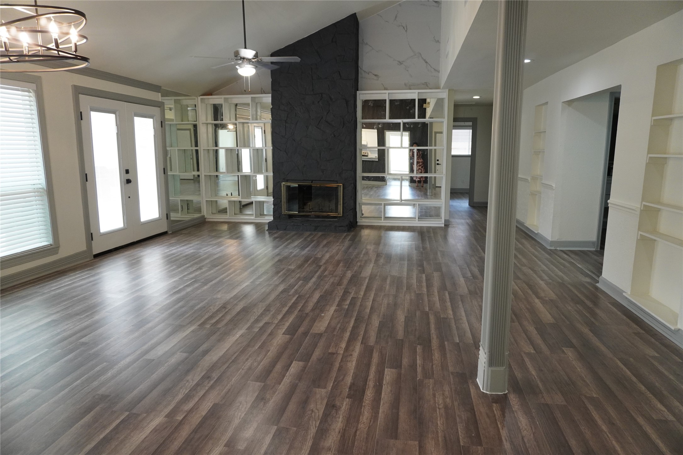 6419 Teal Run Property Photo 4