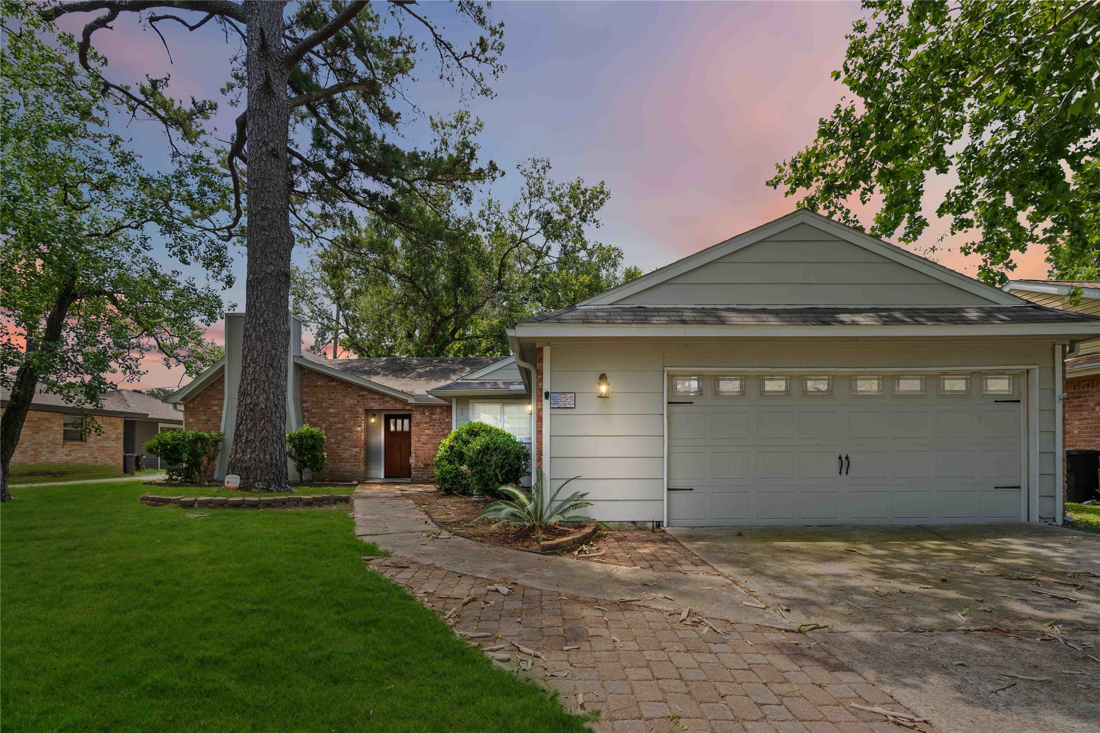 10503 Windriver Drive Property Photo 1
