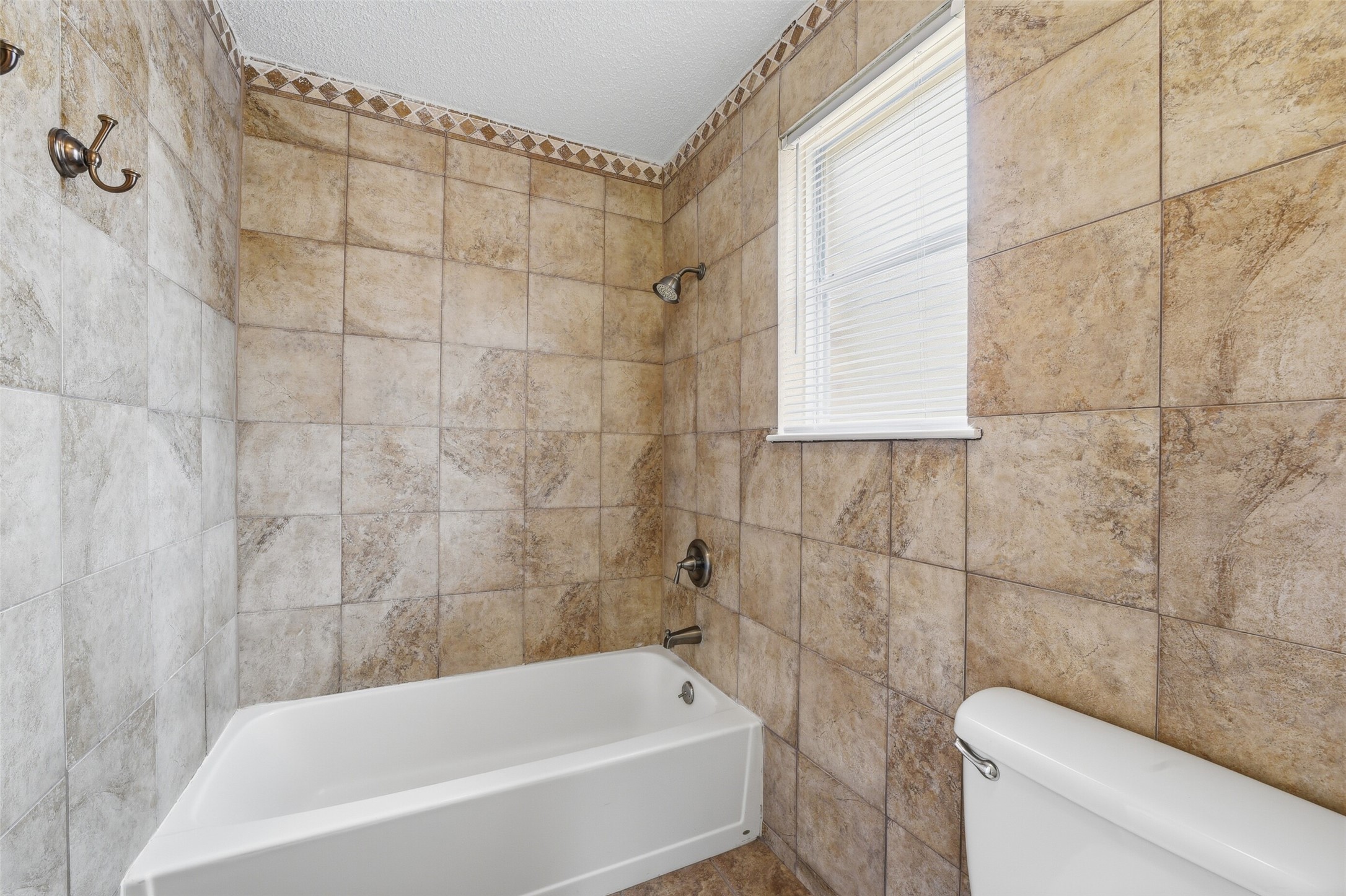 21630 Park Villa Drive Property Photo 11