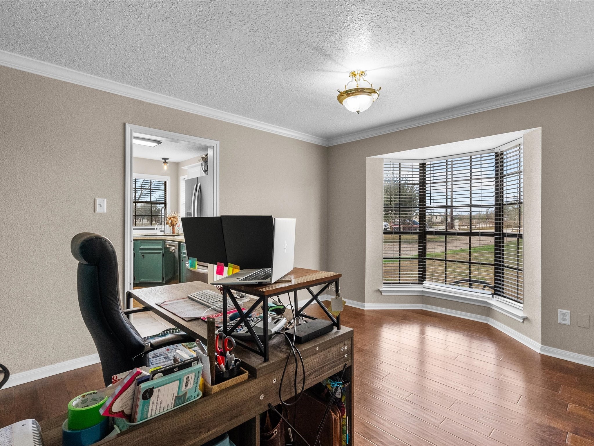 11725 Country Side Drive Property Photo 6