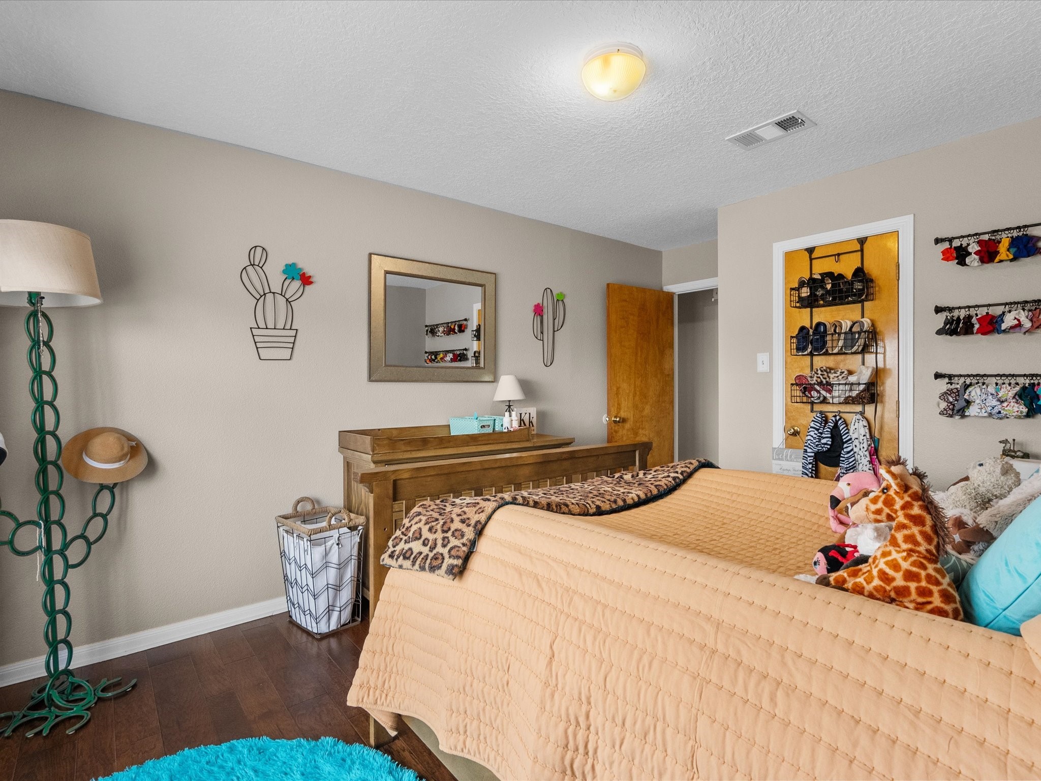 11725 Country Side Drive Property Photo 21