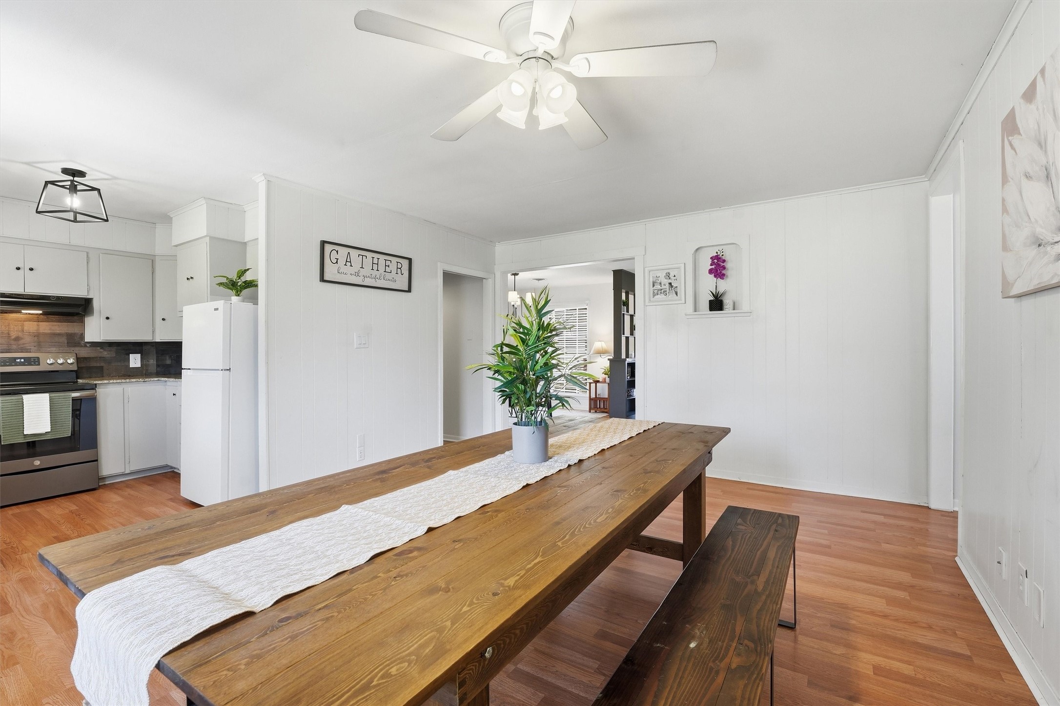 2412 Airline Drive Property Photo 11