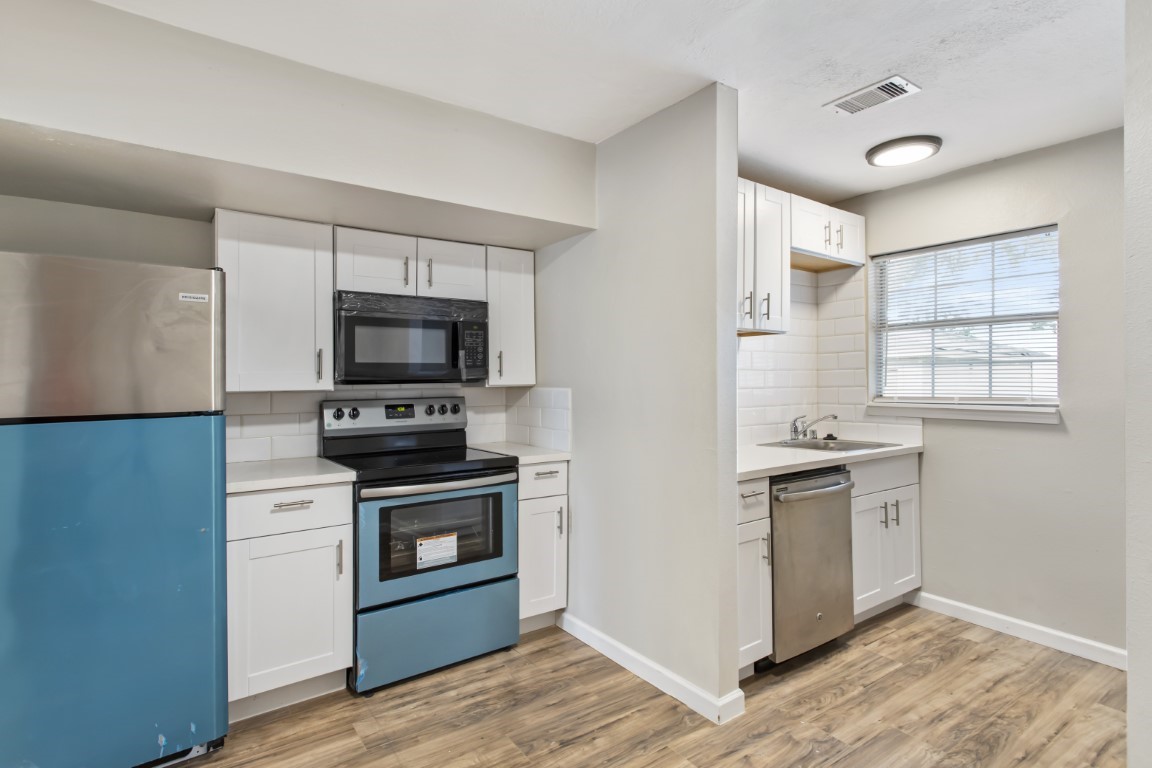 13210 Rockglen Street Property Photo 10