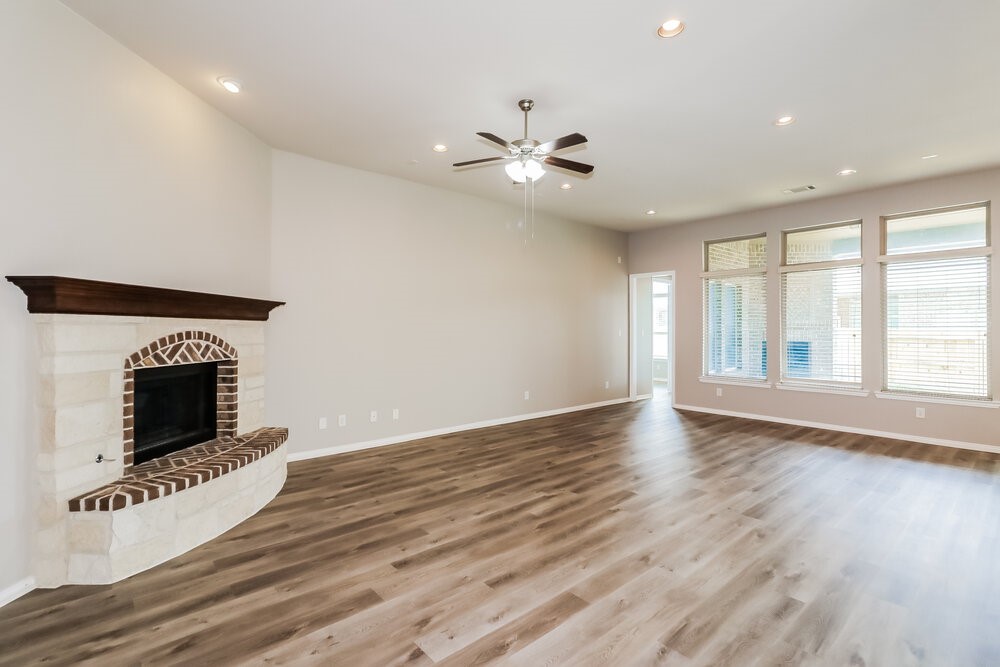 29023 Oldfield Court Property Photo 4