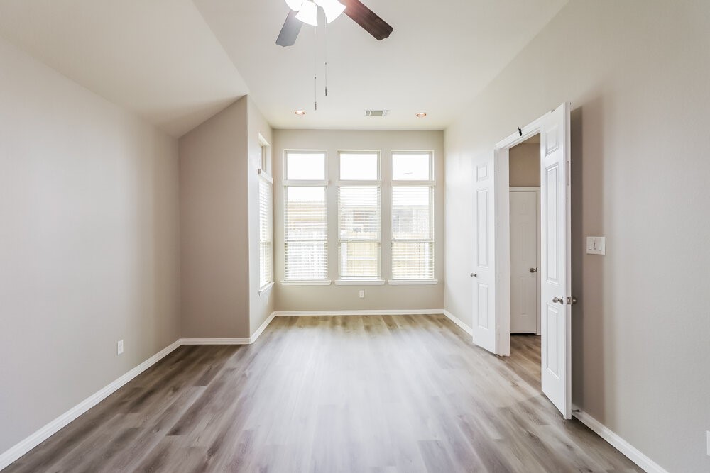 29023 Oldfield Court Property Photo 11