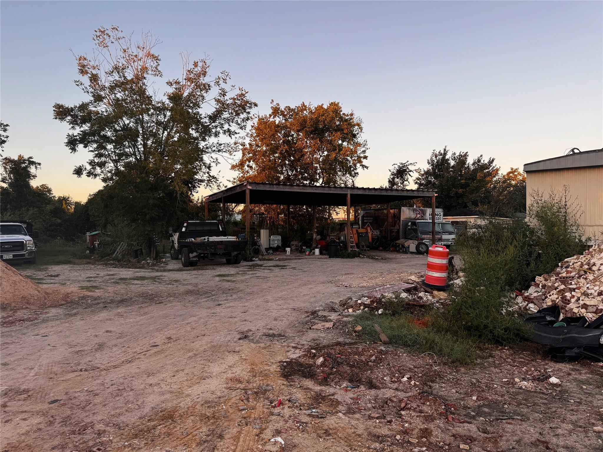 16516 Boss Gaston Street Property Photo 2