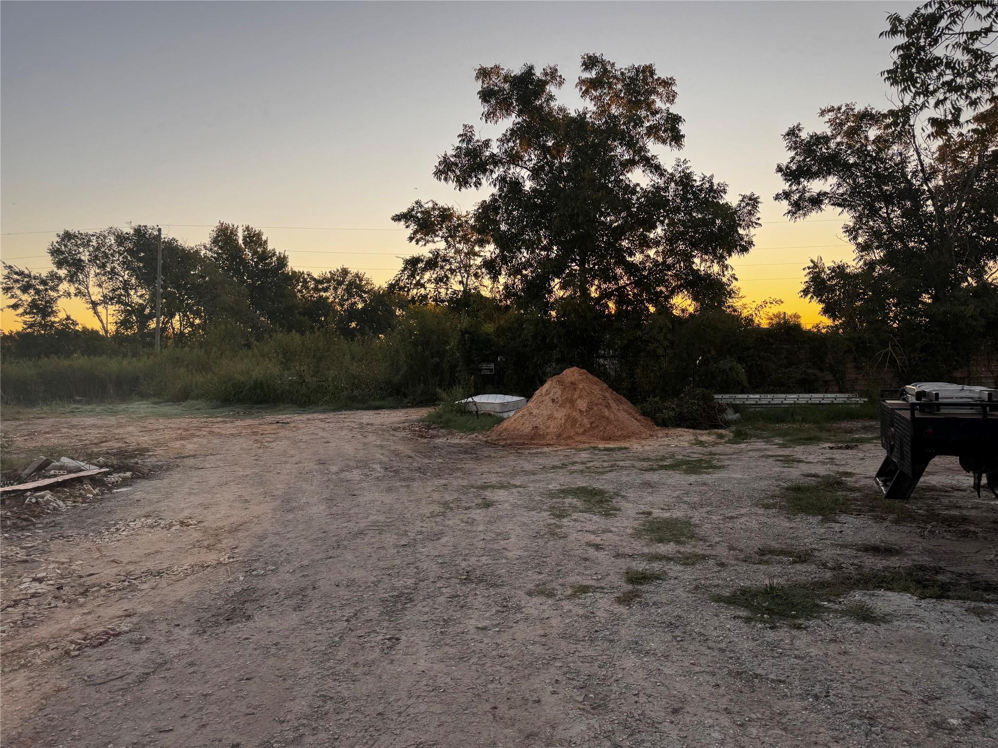 16516 Boss Gaston Street Property Photo 6