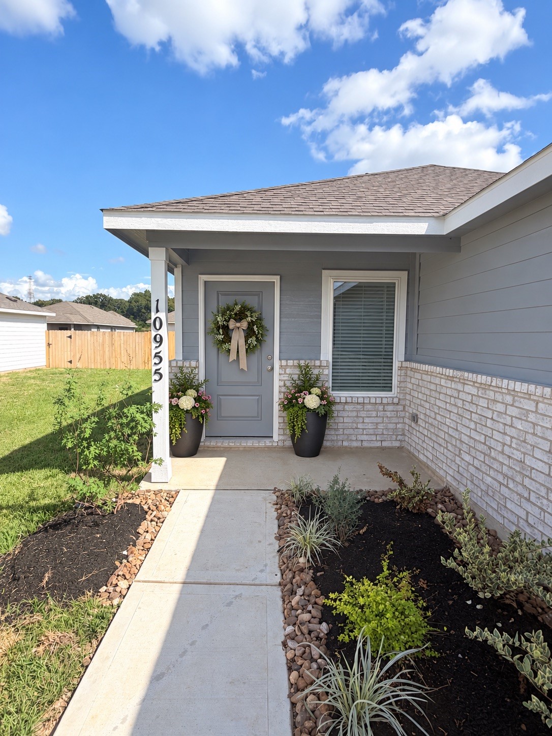 10955 Independence Road Property Photo 1