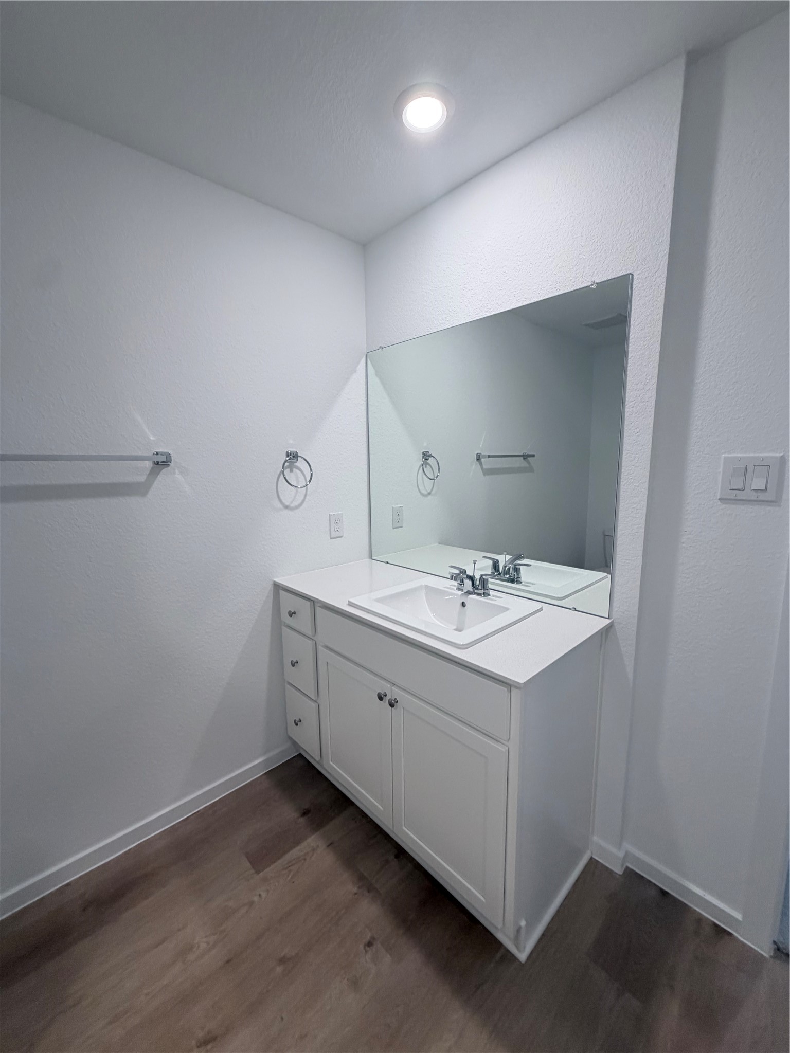 10955 Independence Road Property Photo 13