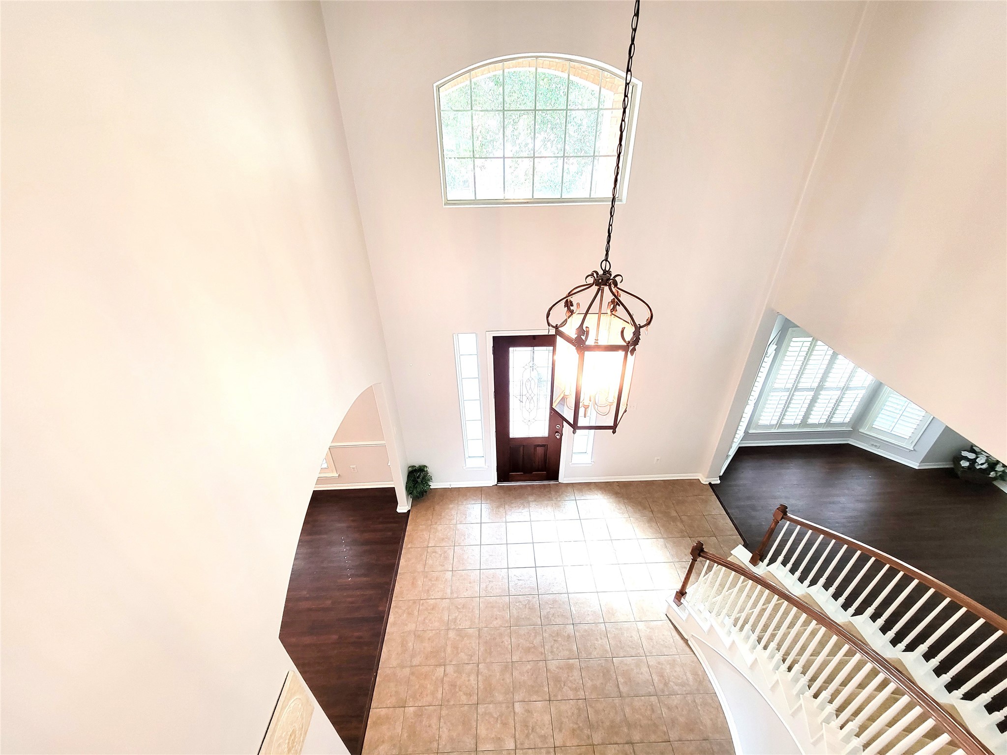 17715 Laguna Trail Drive Property Photo 5