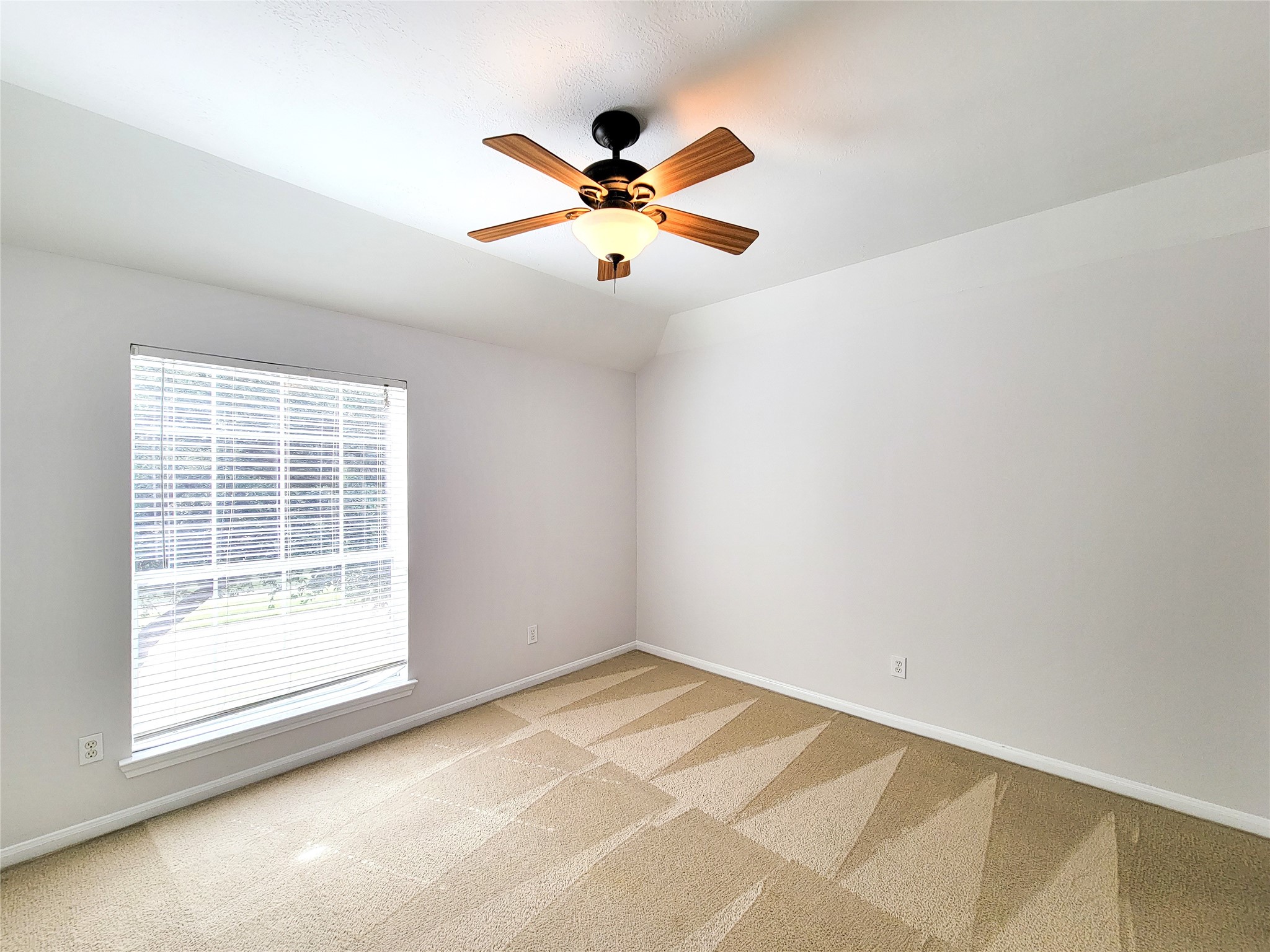 17715 Laguna Trail Drive Property Photo 33