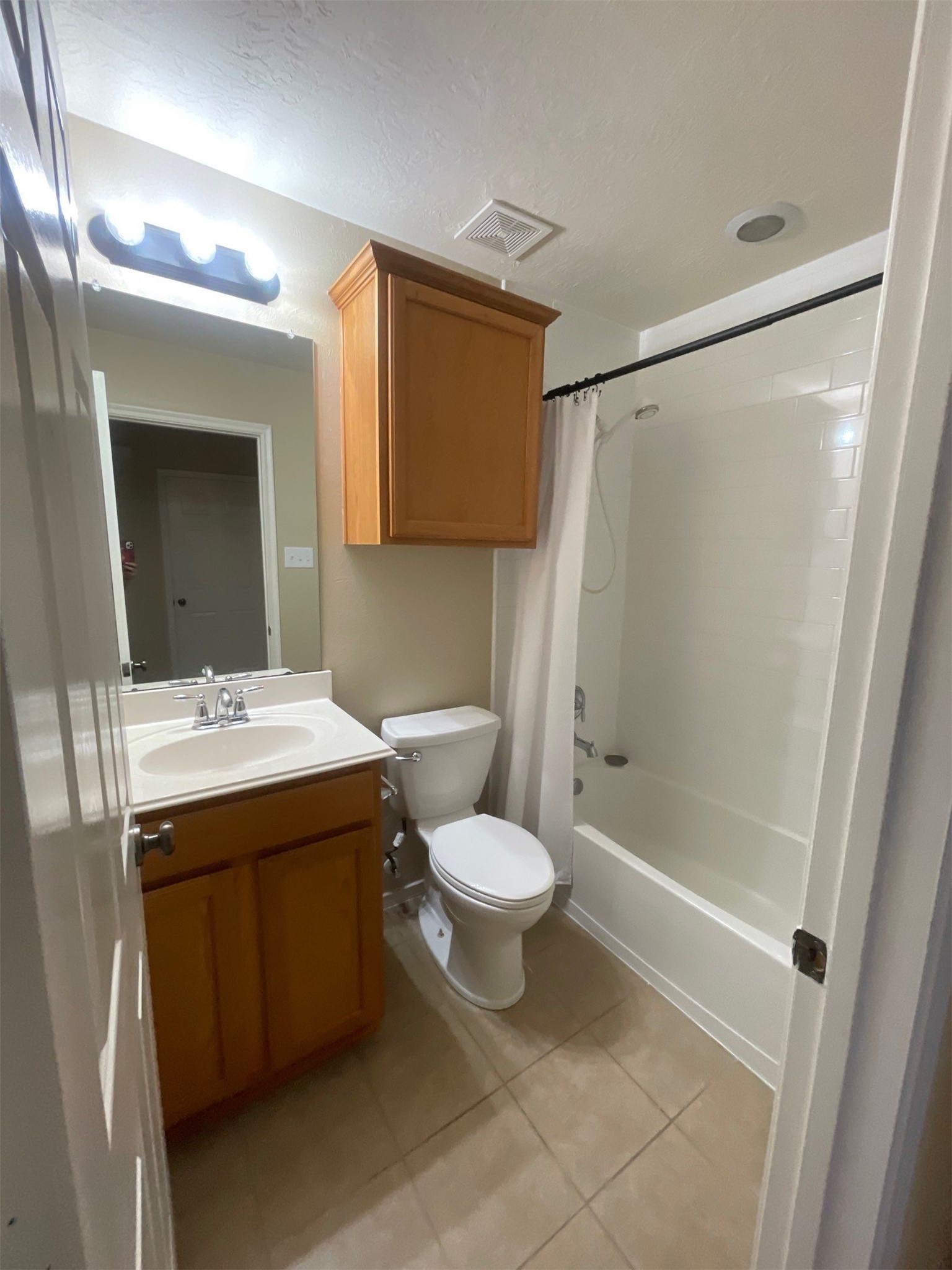 20130 Breezy Oak Court Property Photo 9