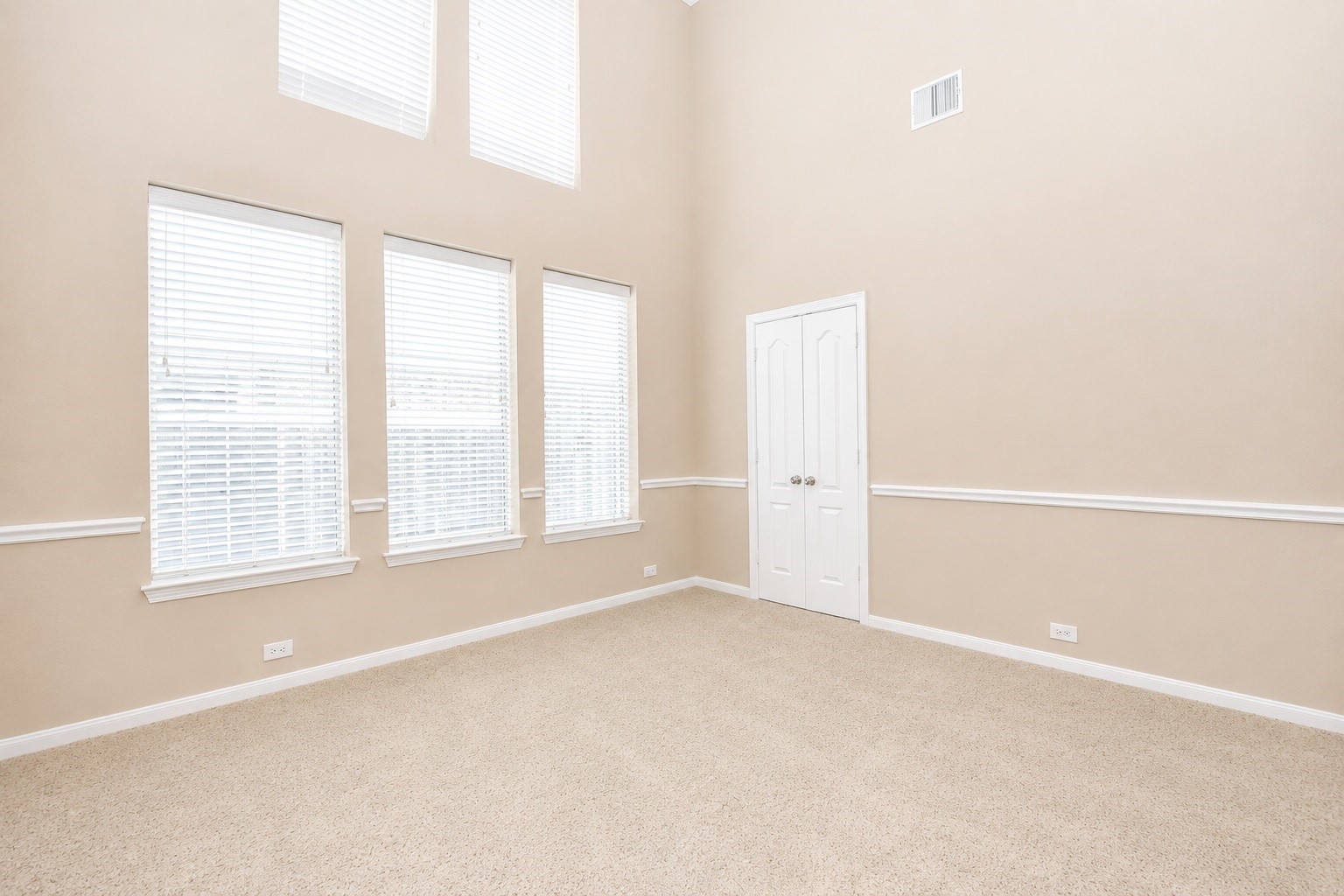21223 Pennshore Lane Property Photo 5