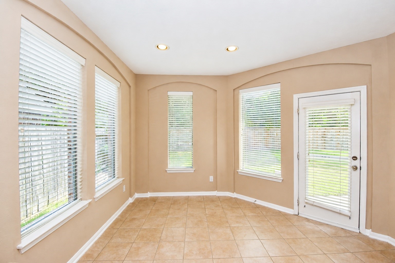 21223 Pennshore Lane Property Photo 11