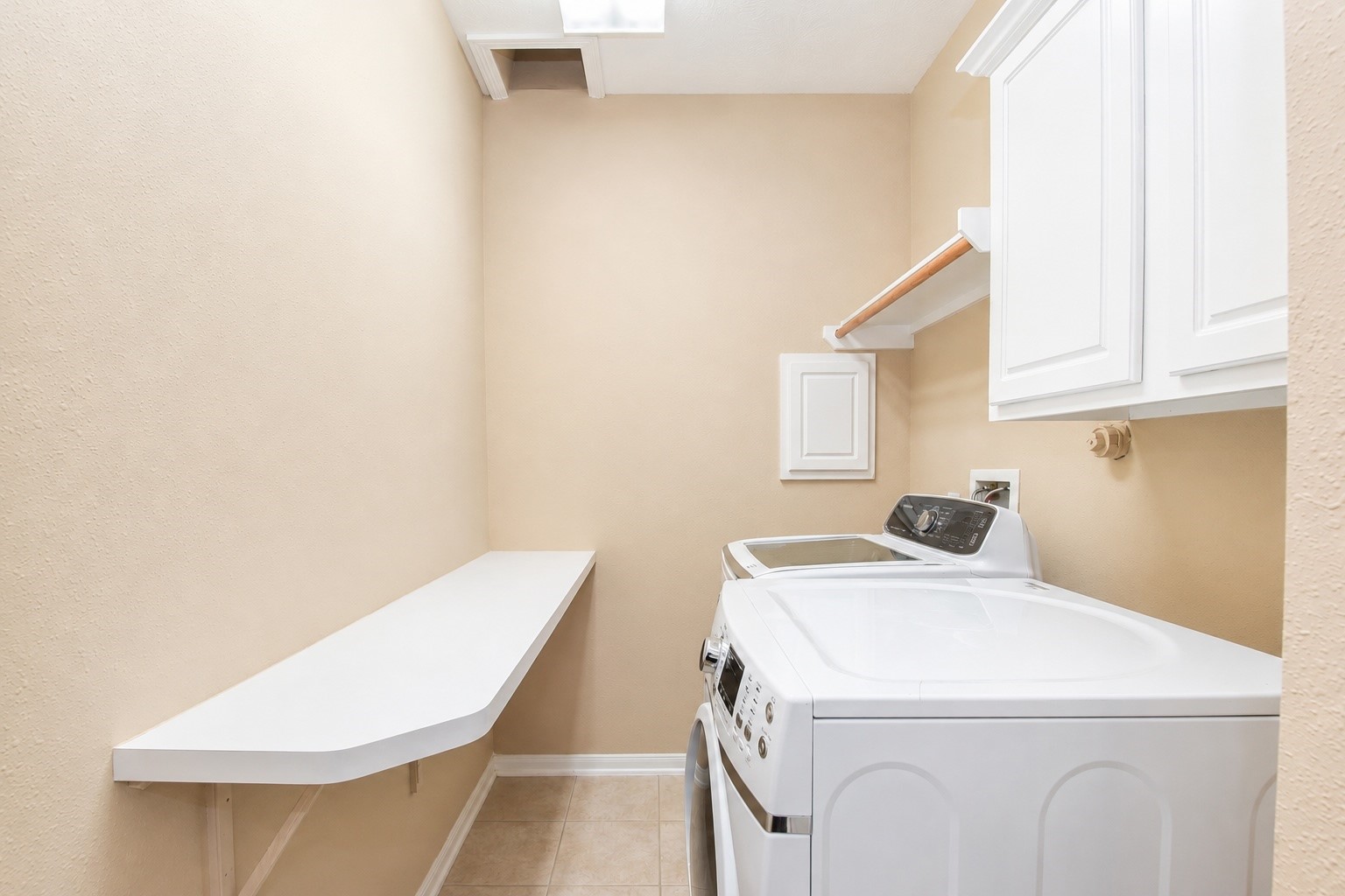 21223 Pennshore Lane Property Photo 21