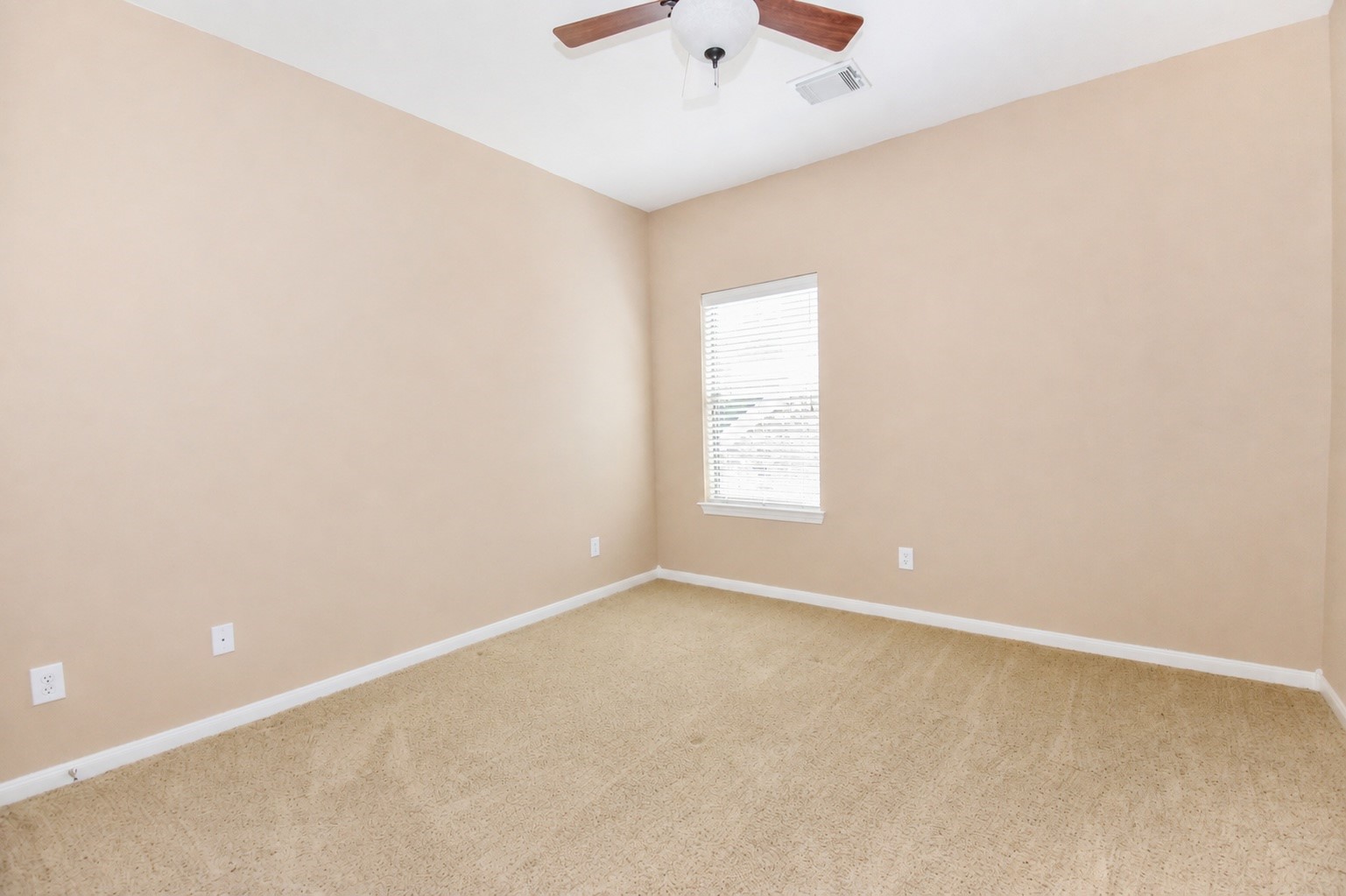 21223 Pennshore Lane Property Photo 23
