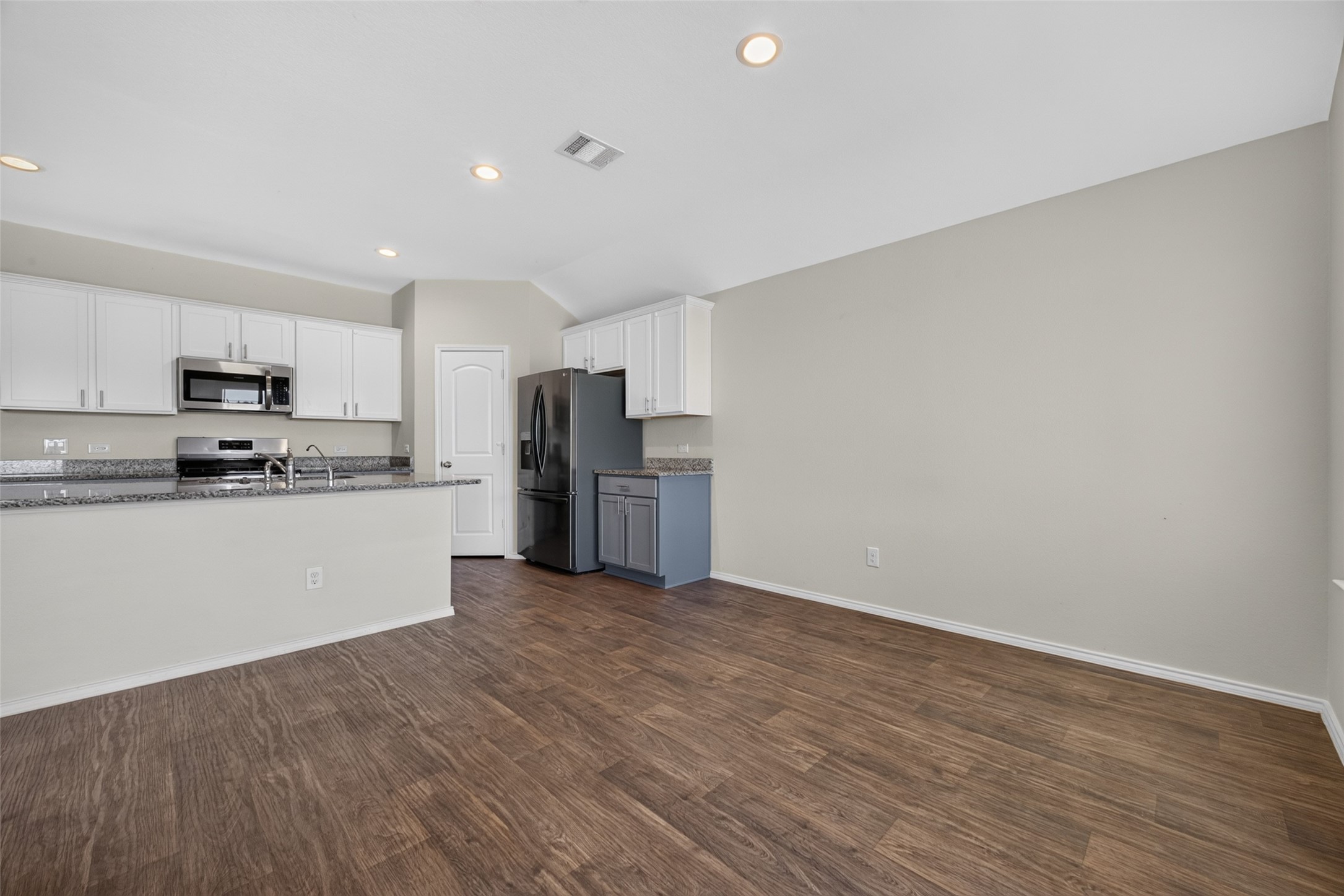 22911 San Giorgio Court Property Photo 11