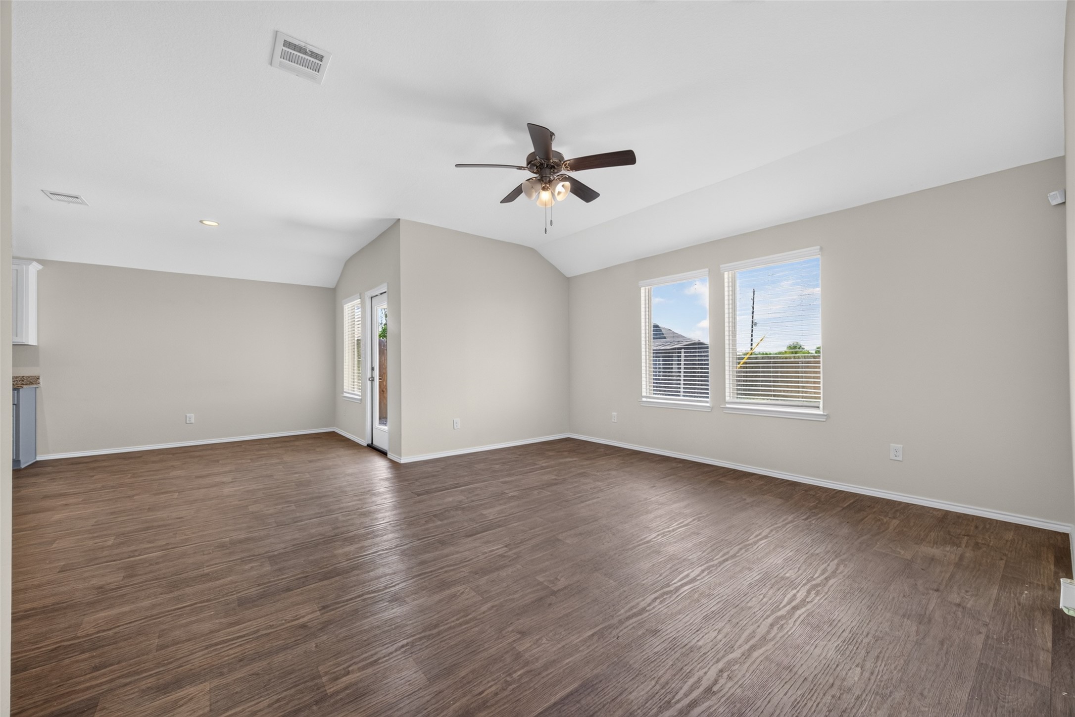 22911 San Giorgio Court Property Photo 16