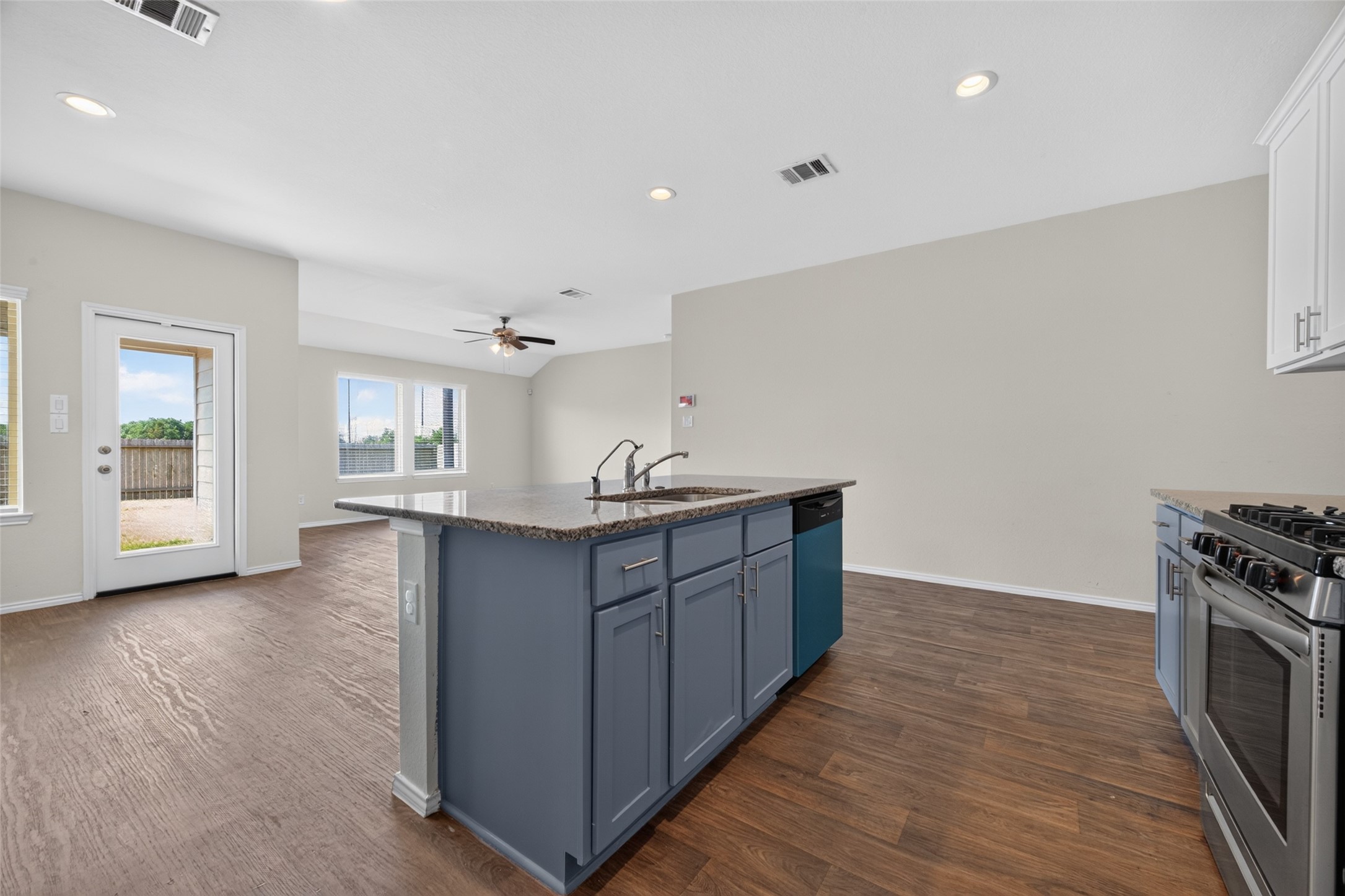 22911 San Giorgio Court Property Photo 23
