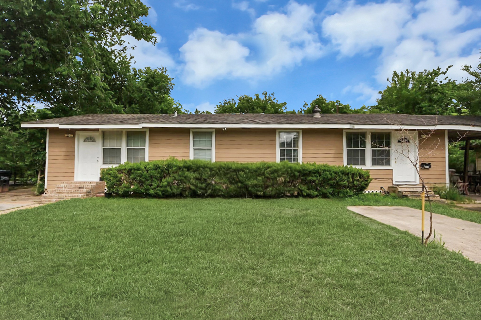 8414 Garland Street Property Photo 1