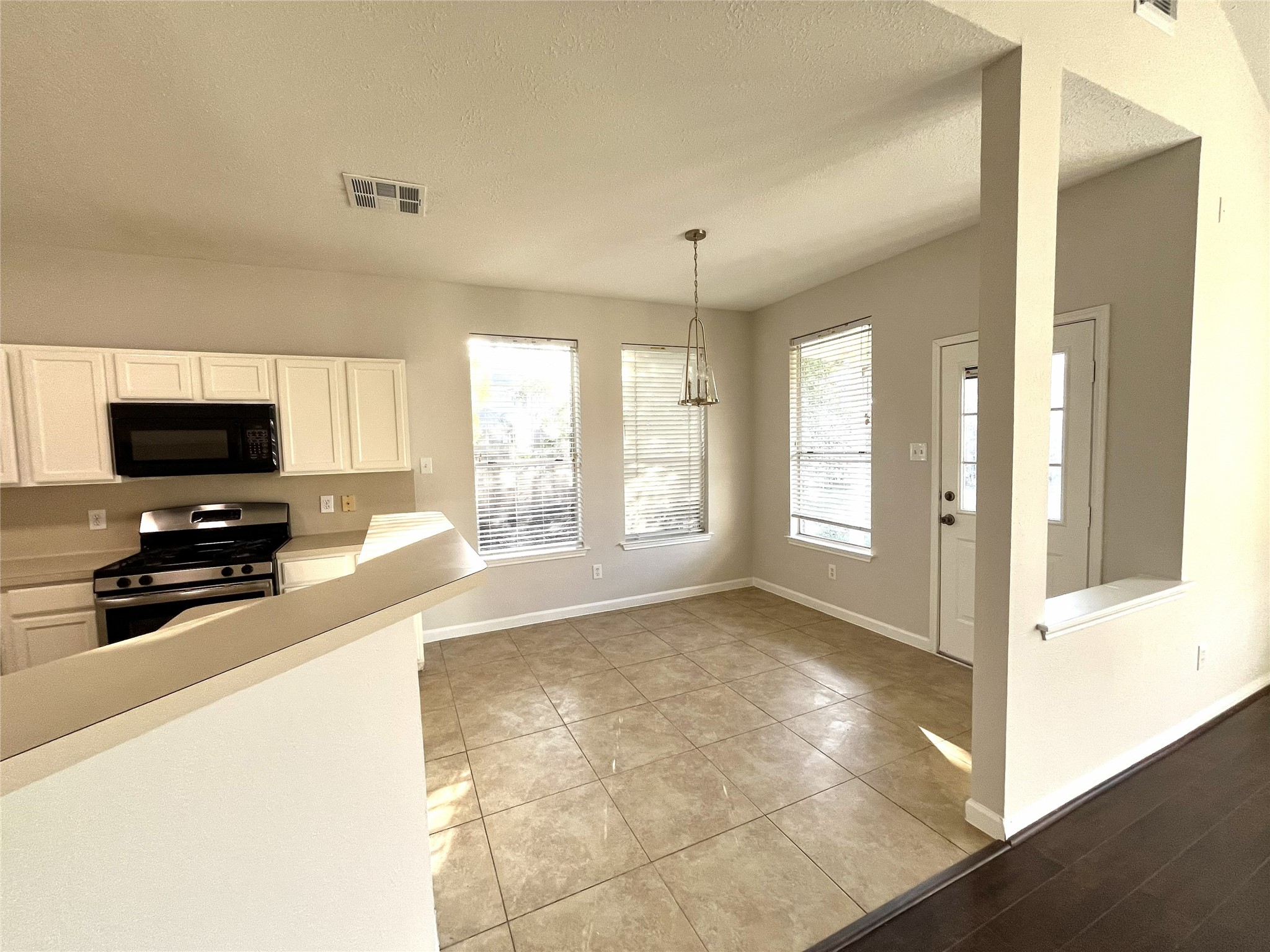 3847 Landon Park Drive Property Photo 8