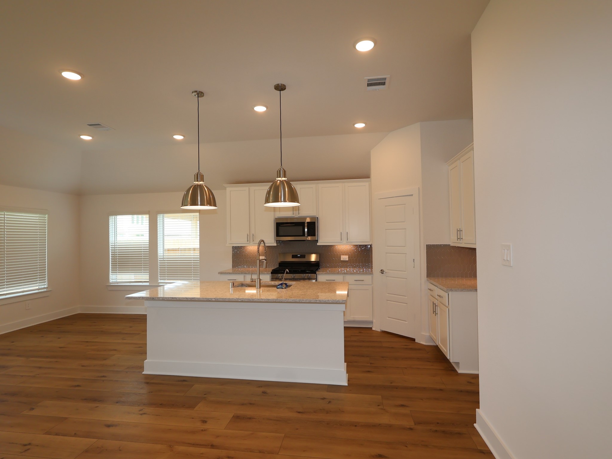 21415 Mountain Haya Trail Property Photo 5
